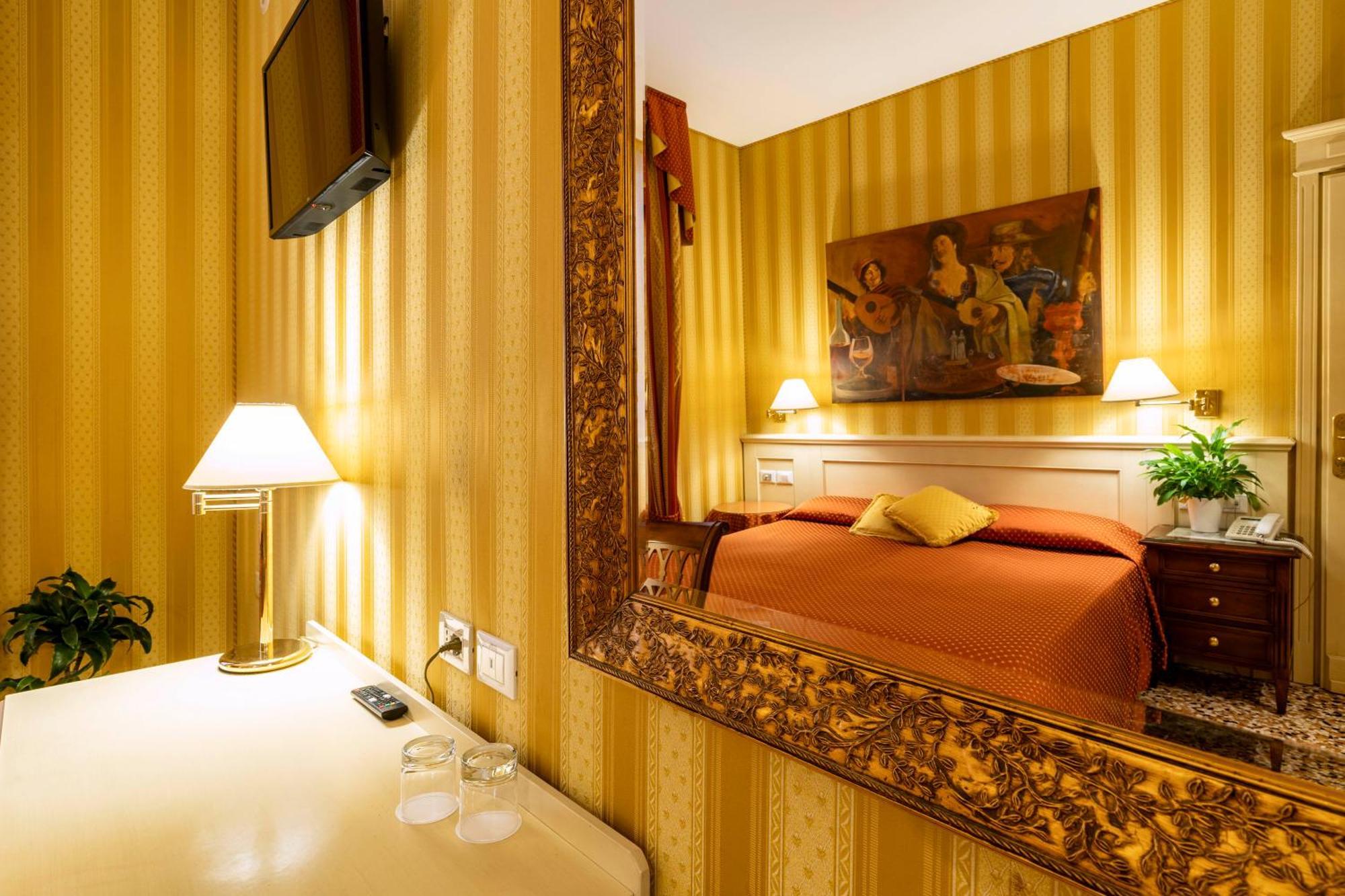 Bella Hotel