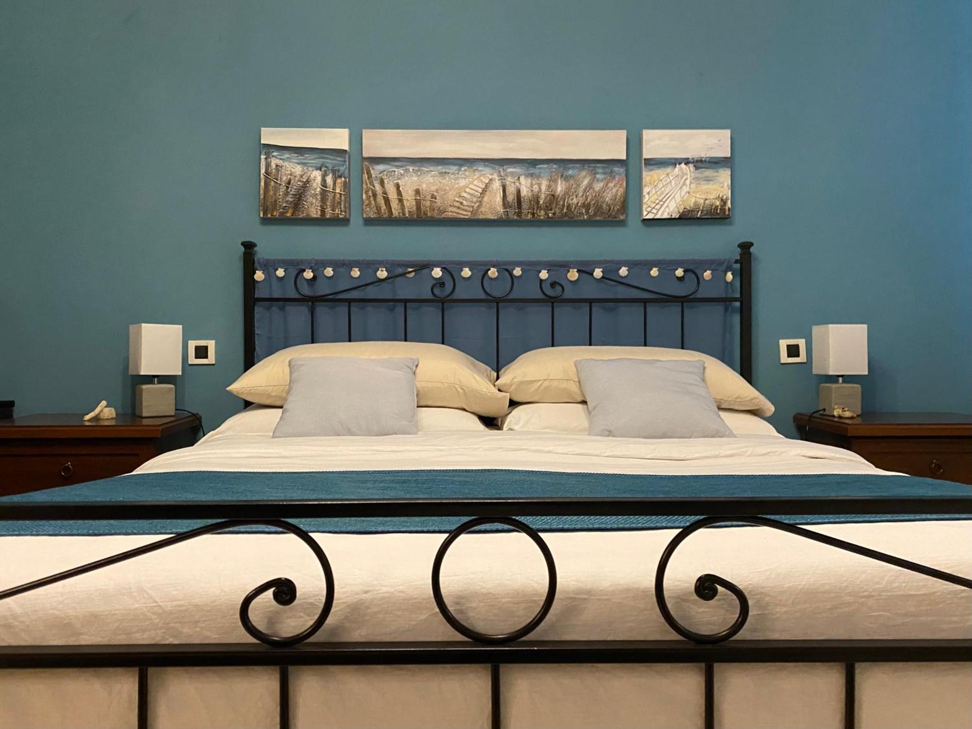 Quiet And Comfort In The Heart Of * Venice