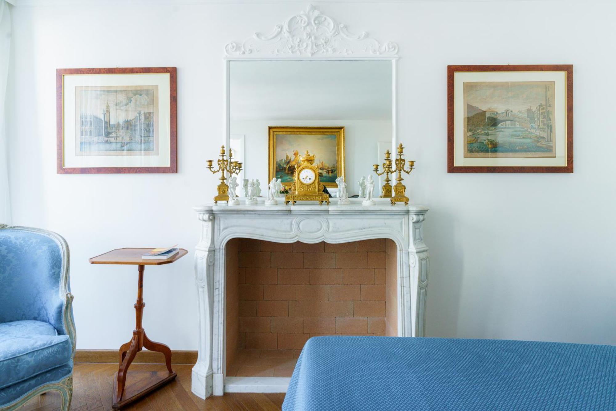 Due Leoni Terrace In St Mark's Square Apartment