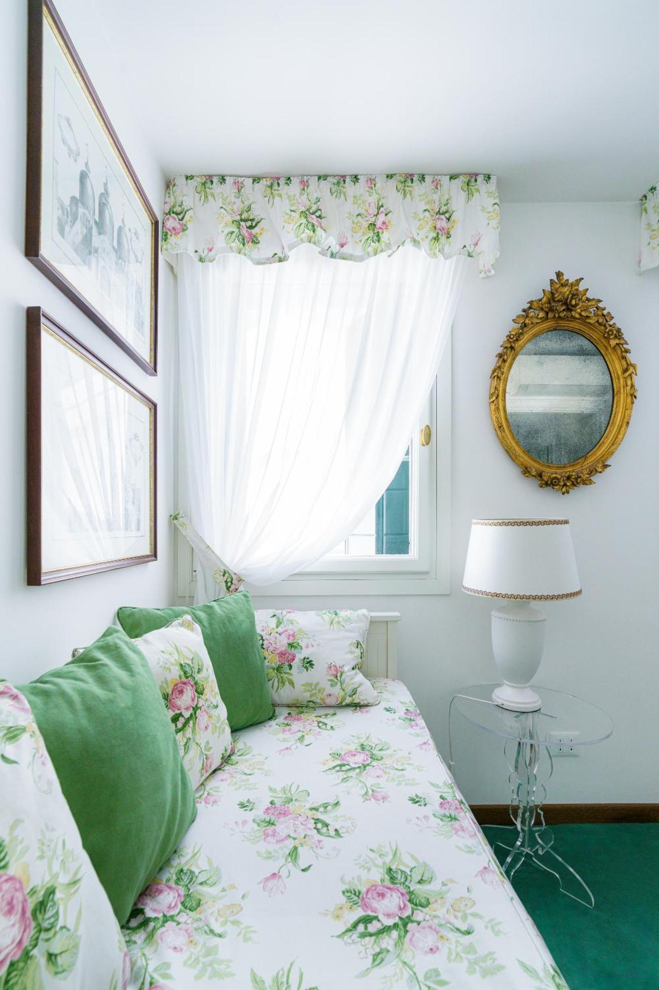 Apartment Due Leoni Terrace In St Mark's Square *