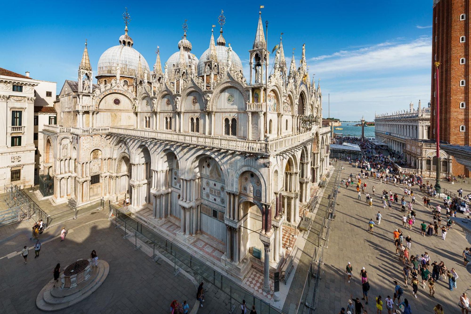 Due Leoni Terrace In St Mark's Square Venice