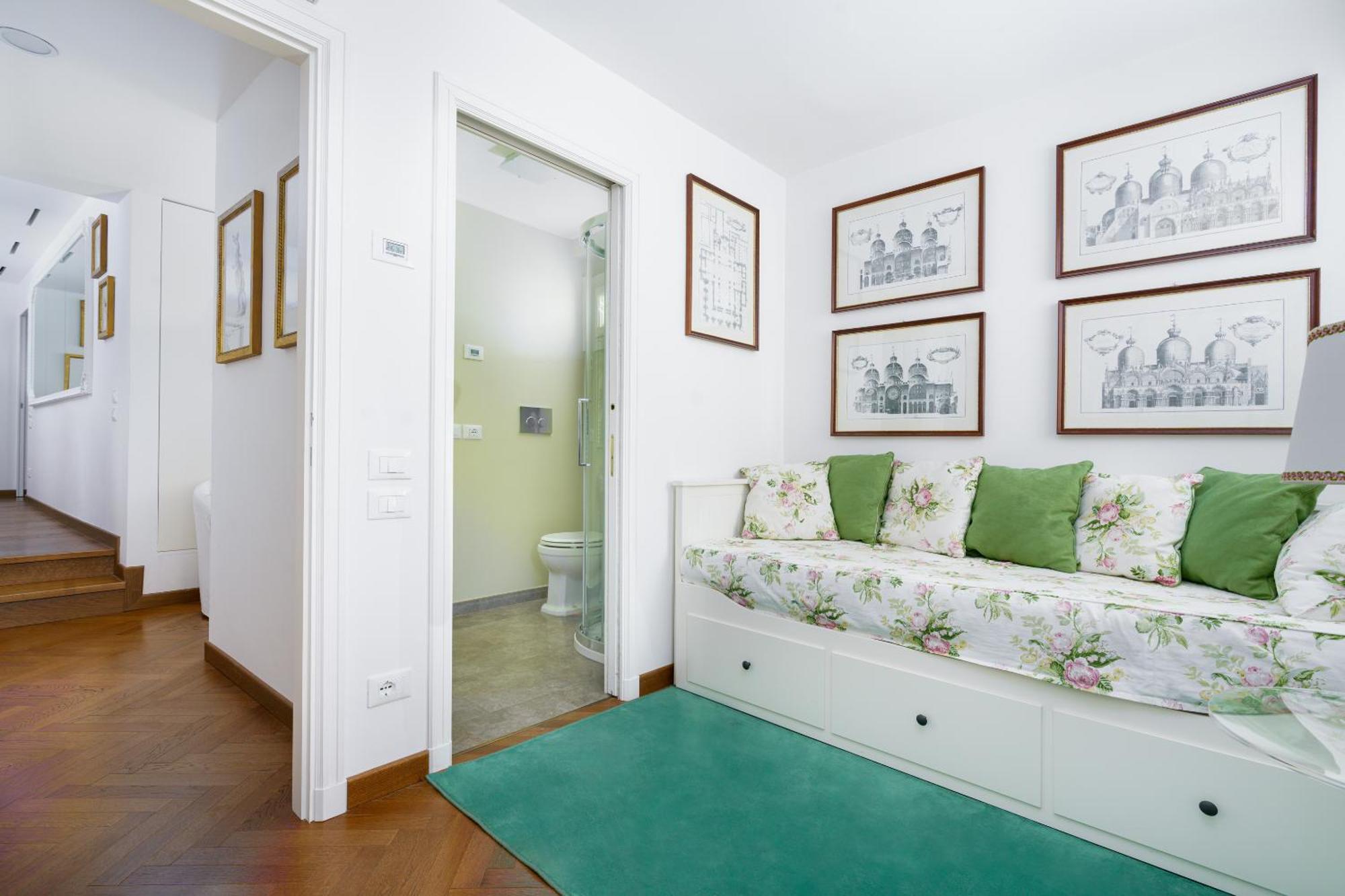 Due Leoni Terrace In St Mark's Square * Venice