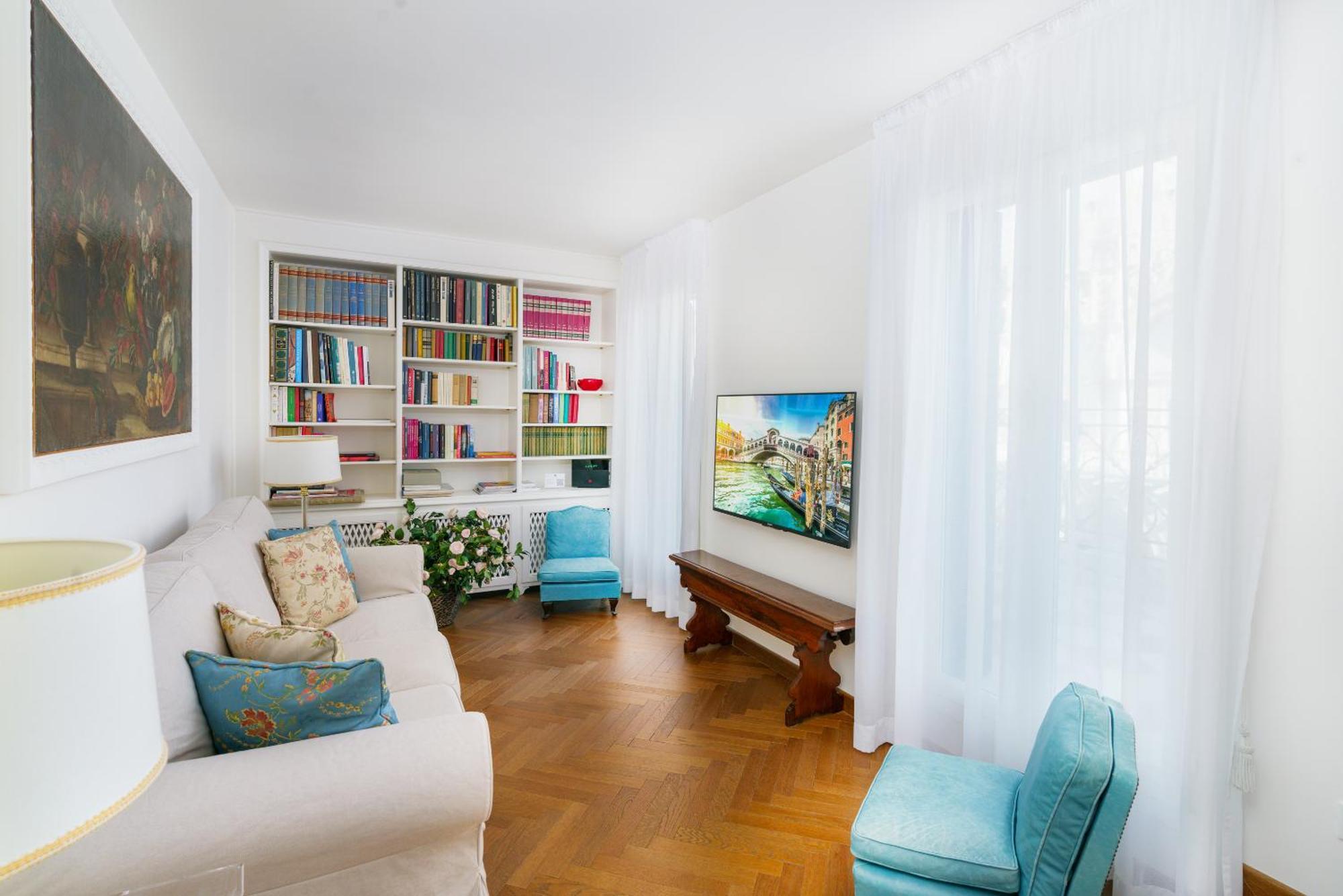 Due Leoni Terrace In St Mark's Square Apartment