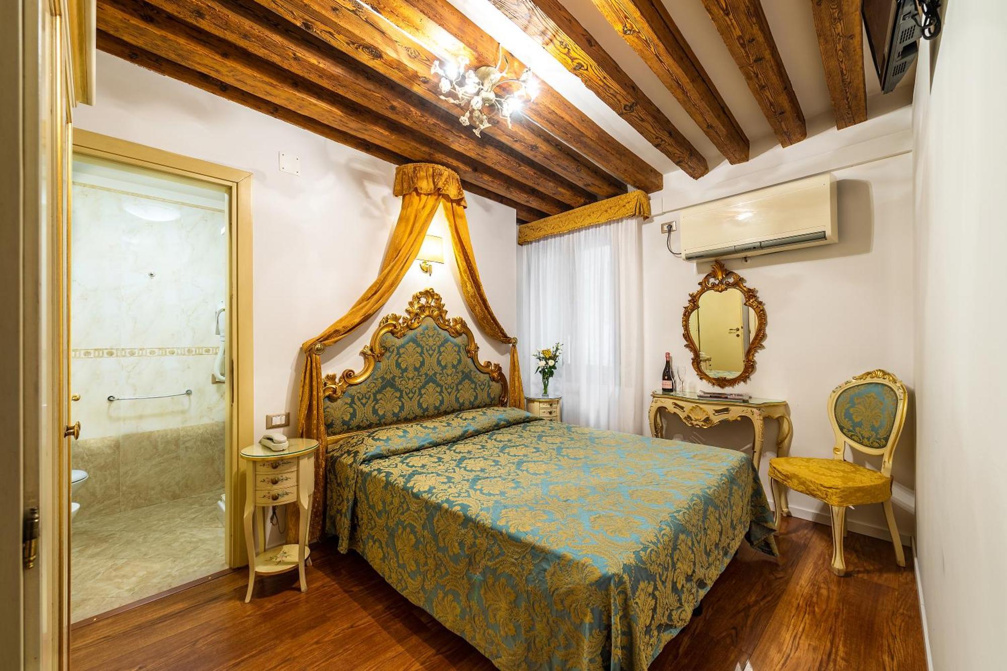 Al Vagon Hotel *