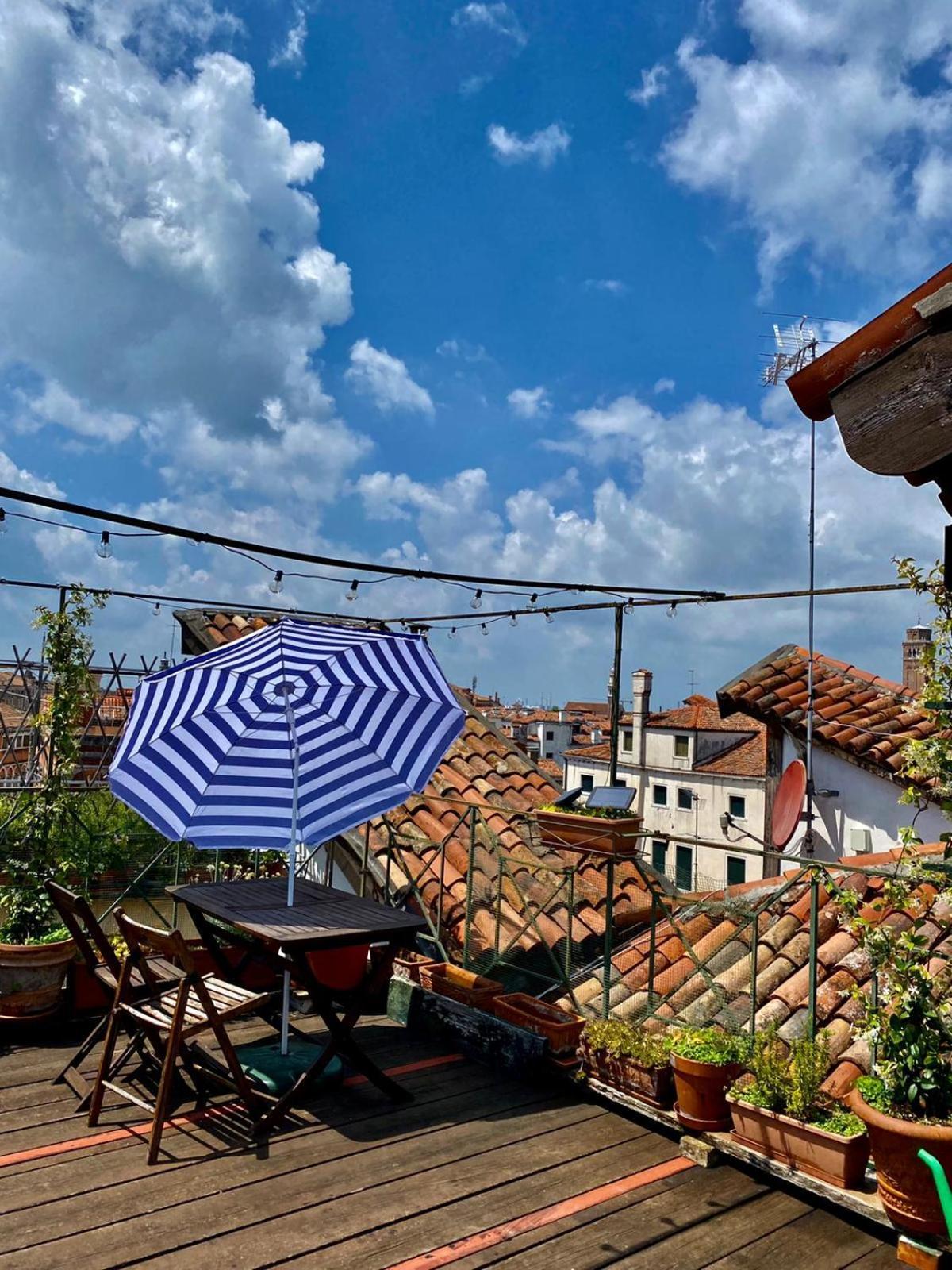 Angel Terrace * Venice