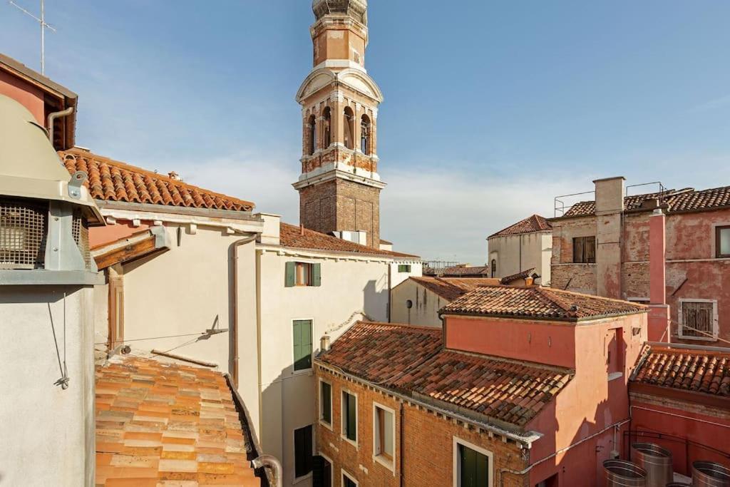 Rialto View Aparment