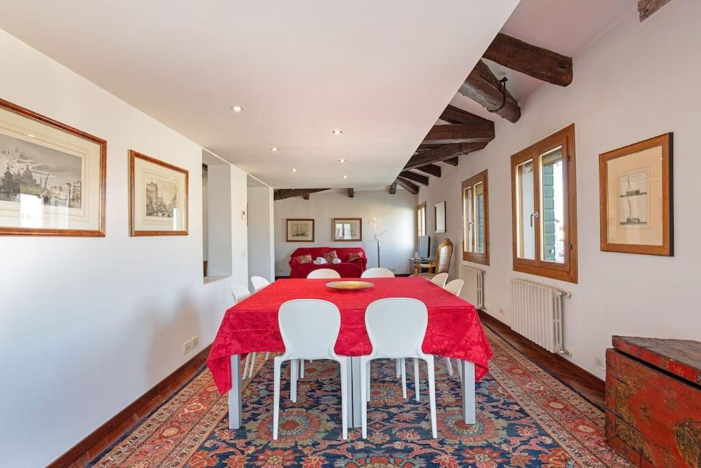 Rialto View Aparment