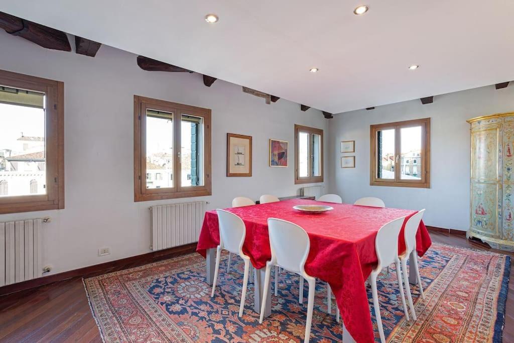 Rialto View Aparment