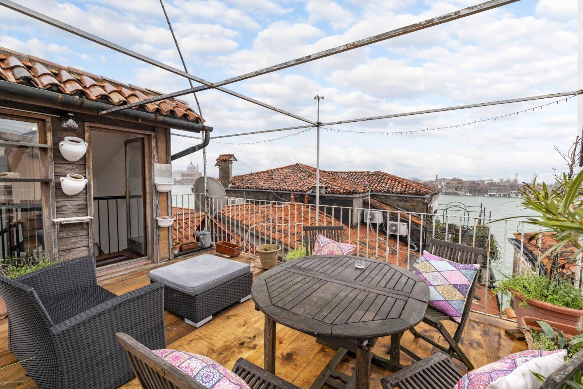 Accademia Sunshine With Terrace Venice