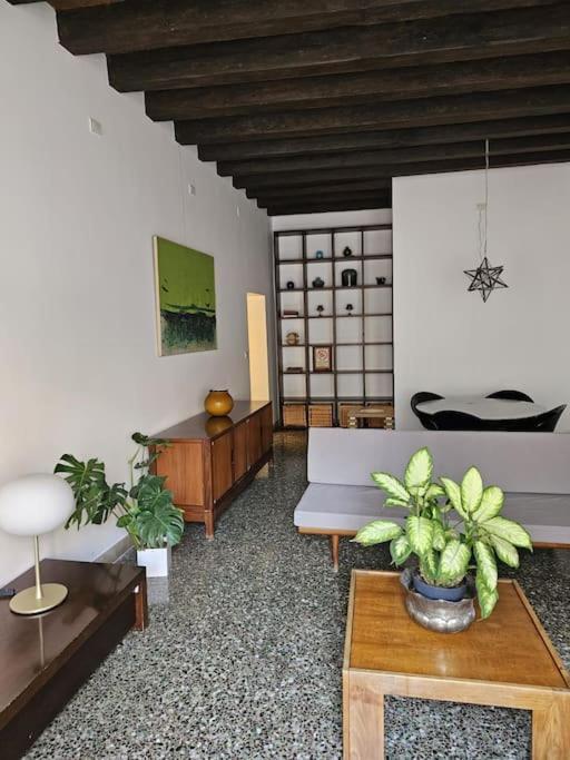 Palazzo Castelli Apartment Venice