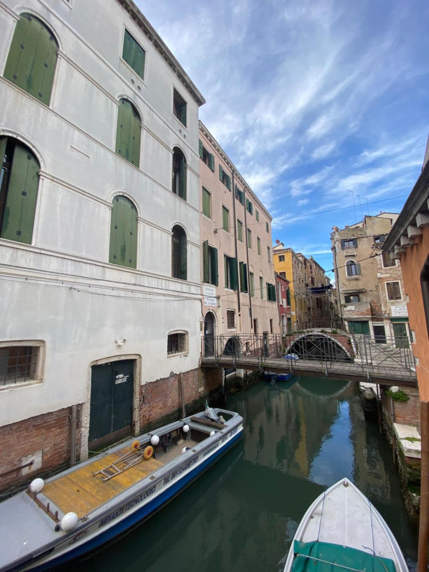Ve-nice Rialto Veneza