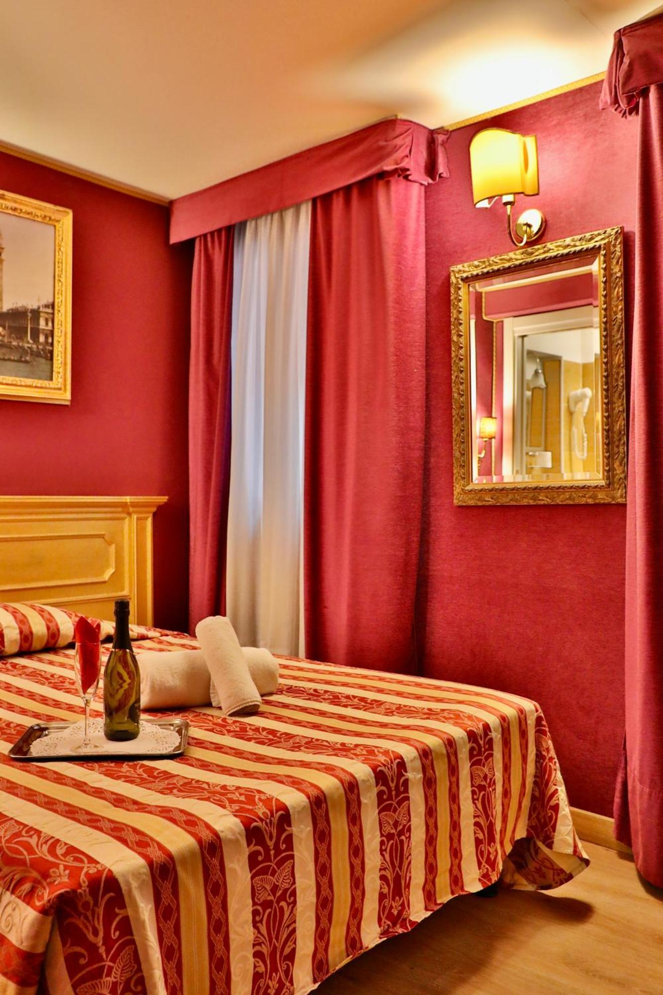 Noemi Hotel Venice