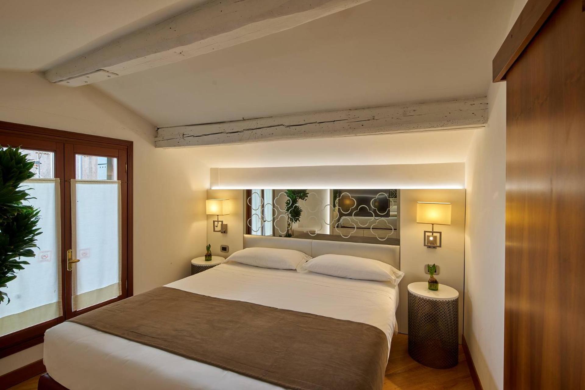 Unahotels Ala Venezia-adults 16 3* Venice