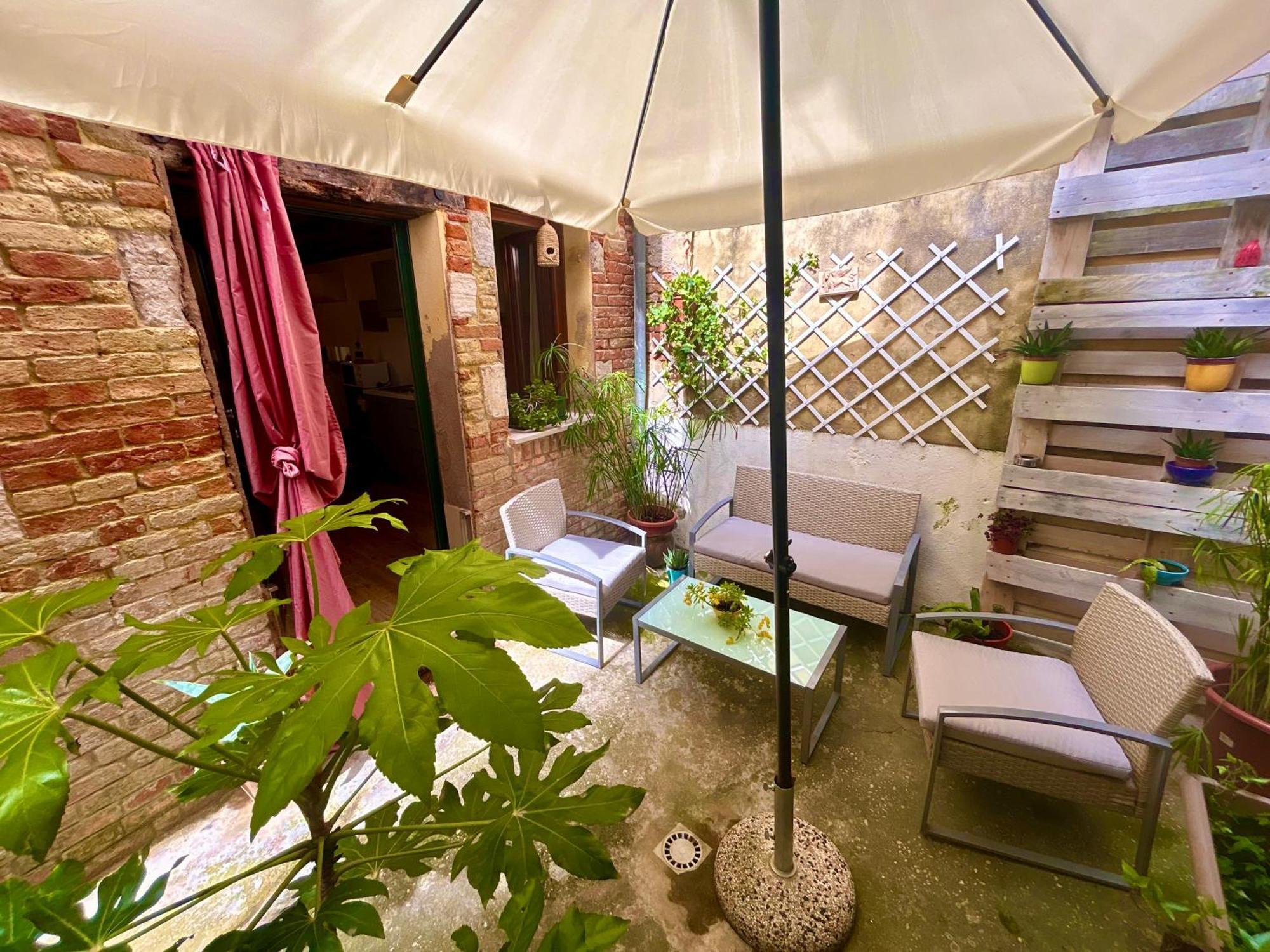 Ca 3 Leoni - Romantic House In The Heart Of Holiday home