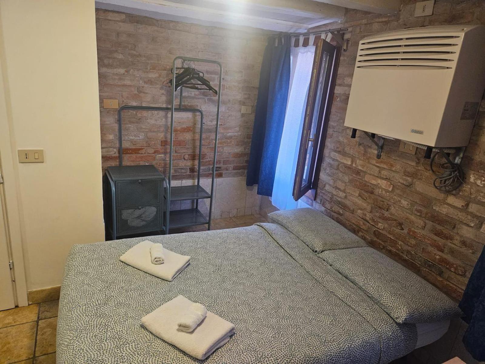 Lovely 207042-loc-03236 Apartment
