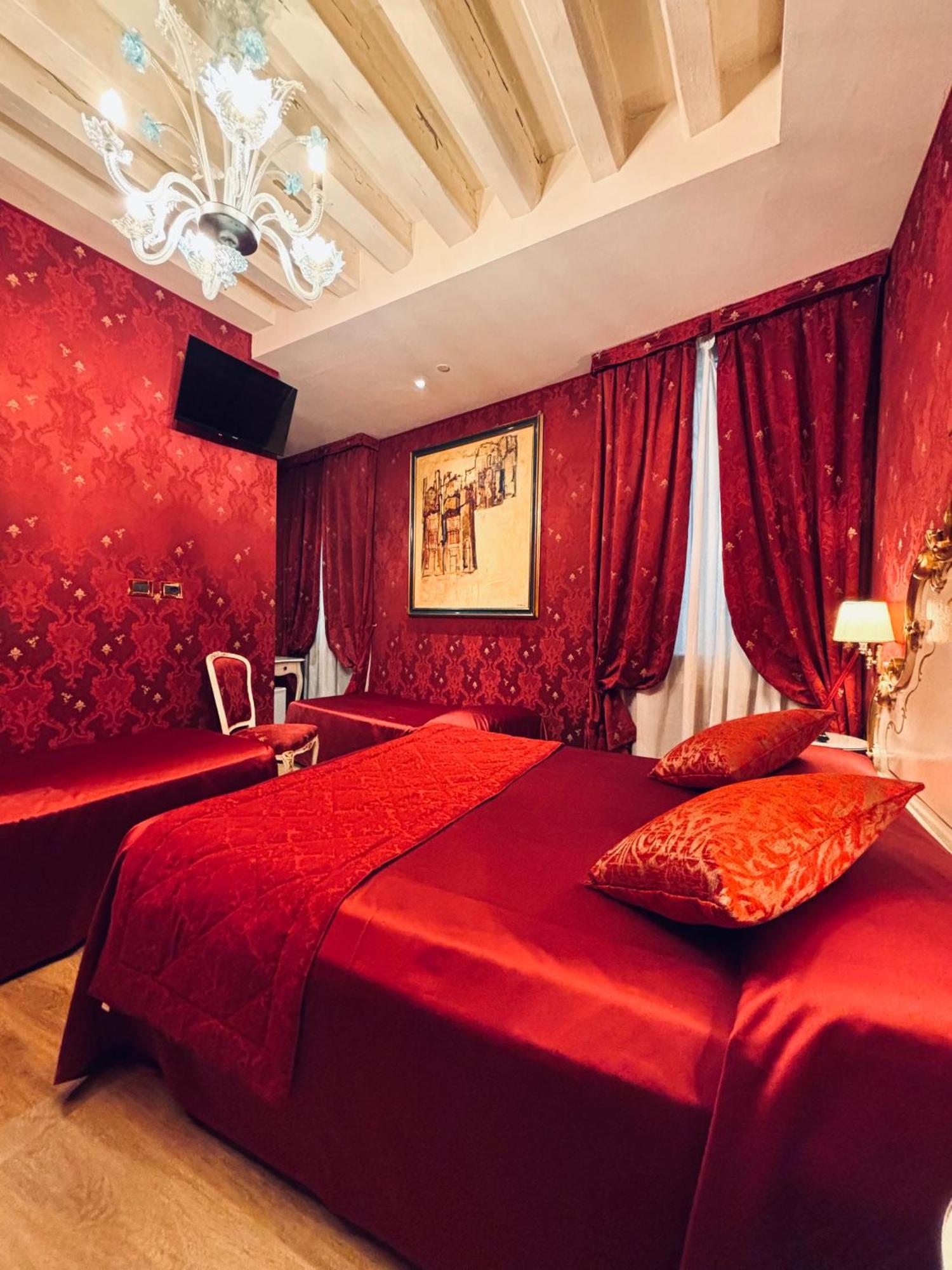 Hotel Al Graspo De Ua