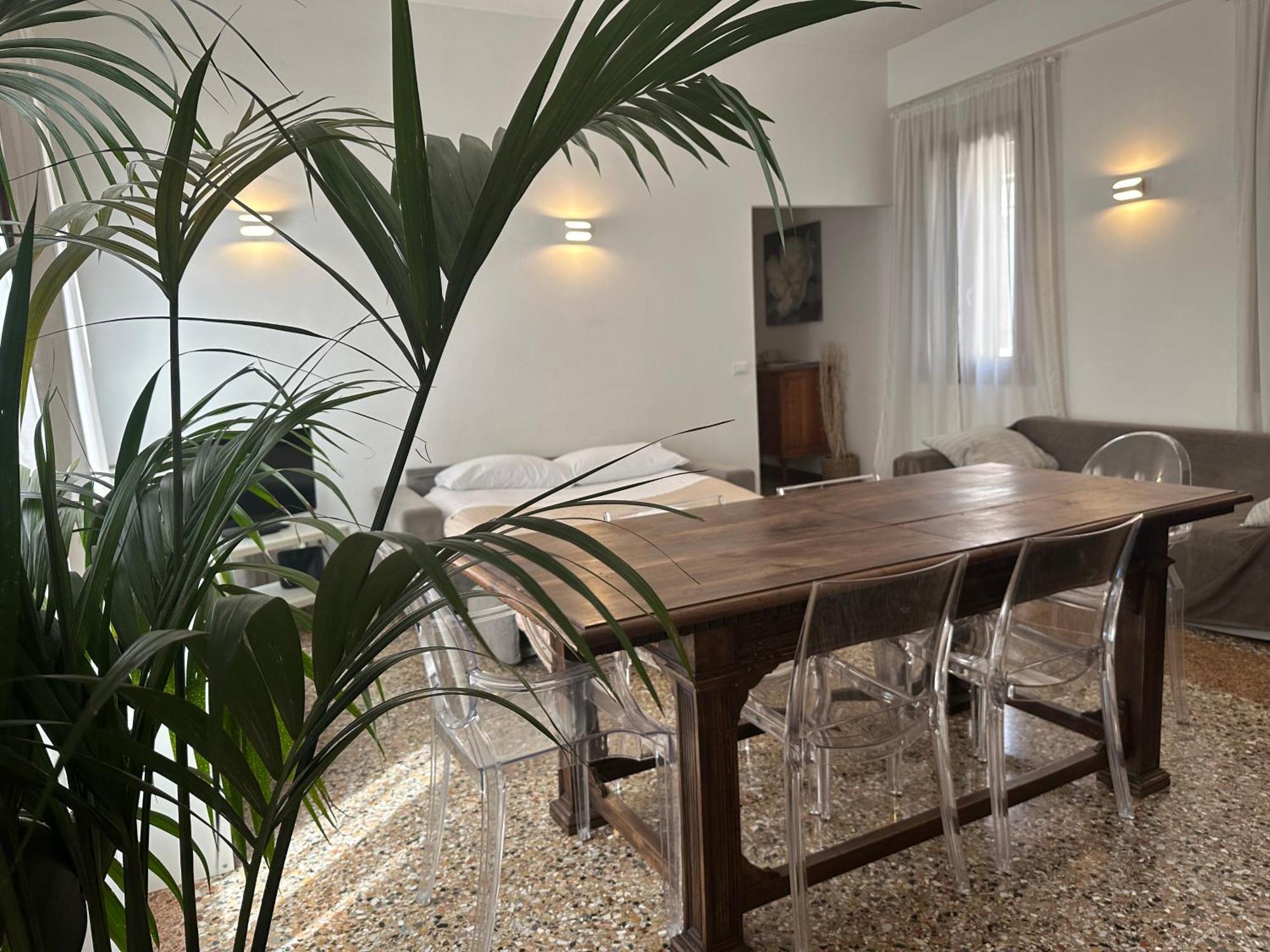 Ca' D'Oro Suite * Venice