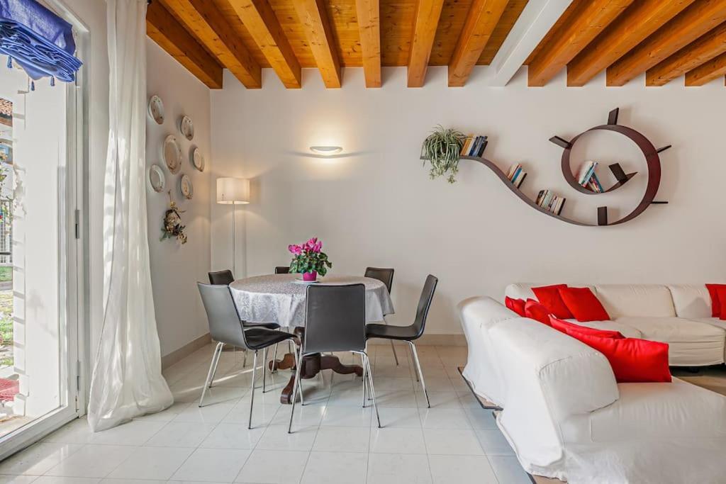 Apartment Three Floors Venice