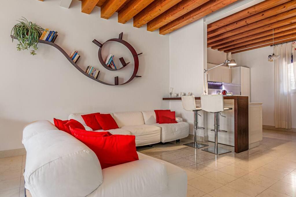 Three Floors Apartment Venice