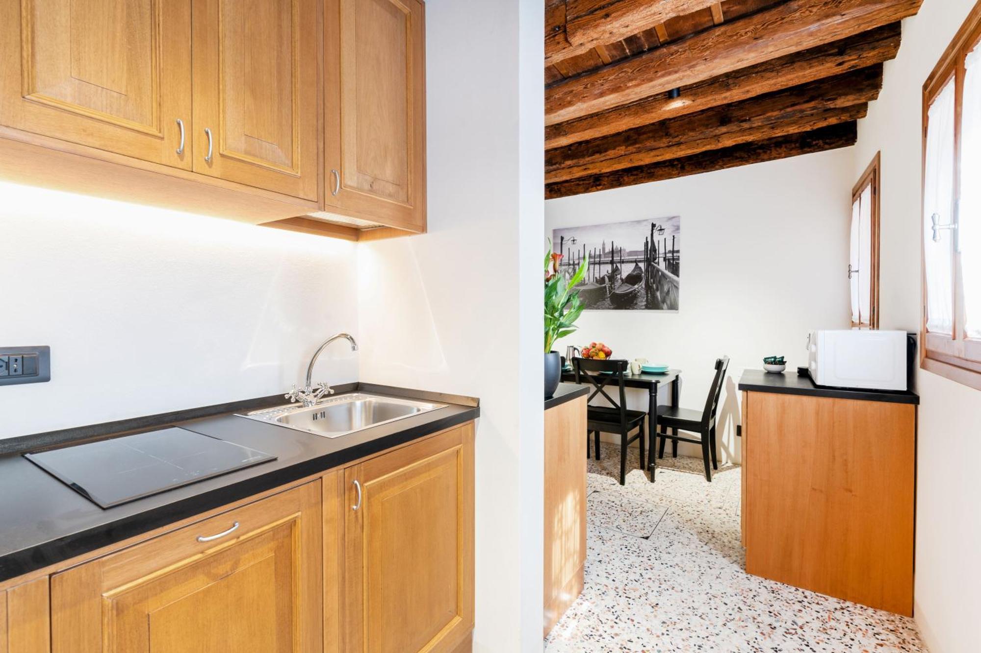 Intera Palazzina Al Centro Di * Veneza