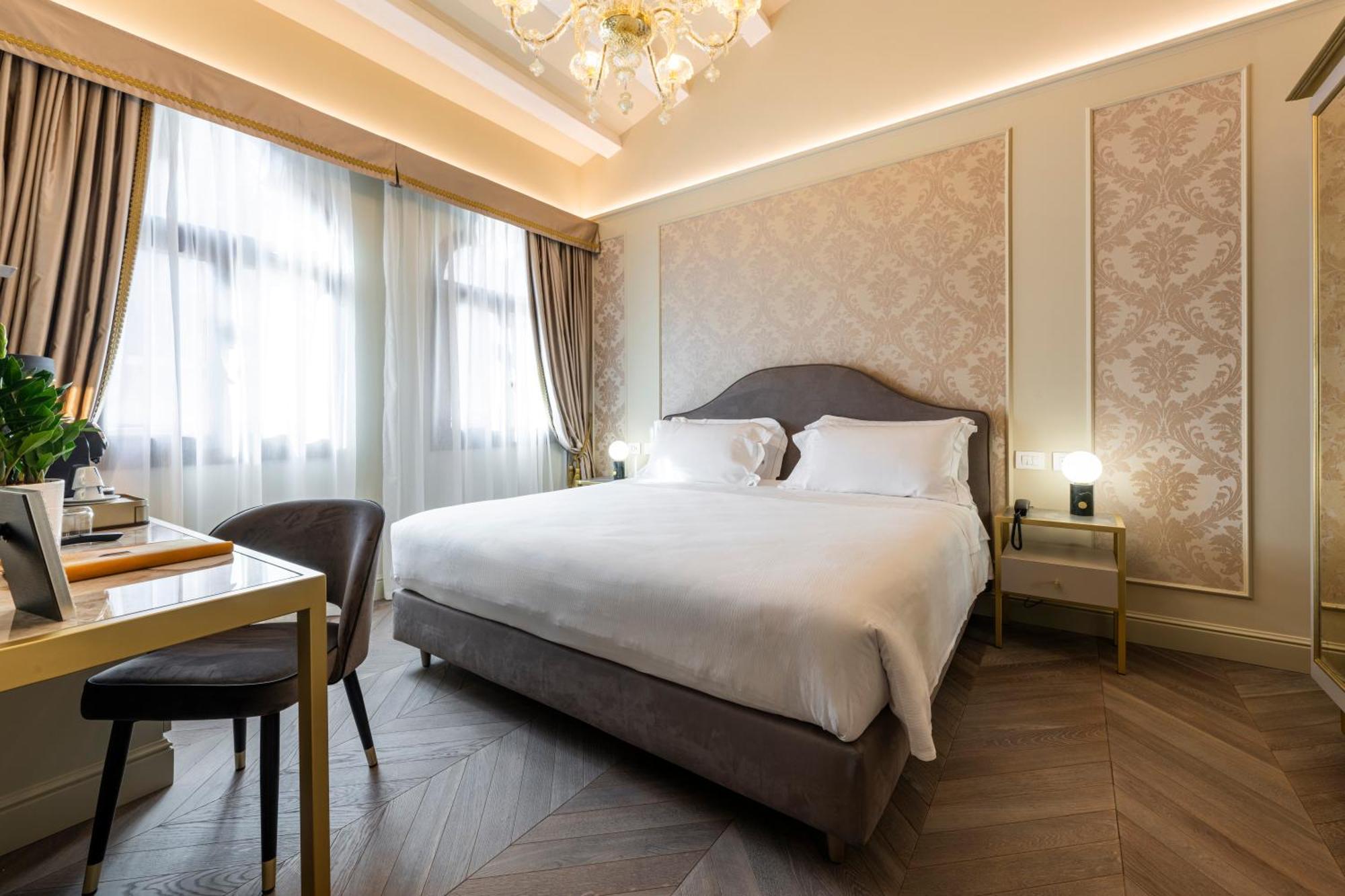 Palazzina Sardi 4* Venice