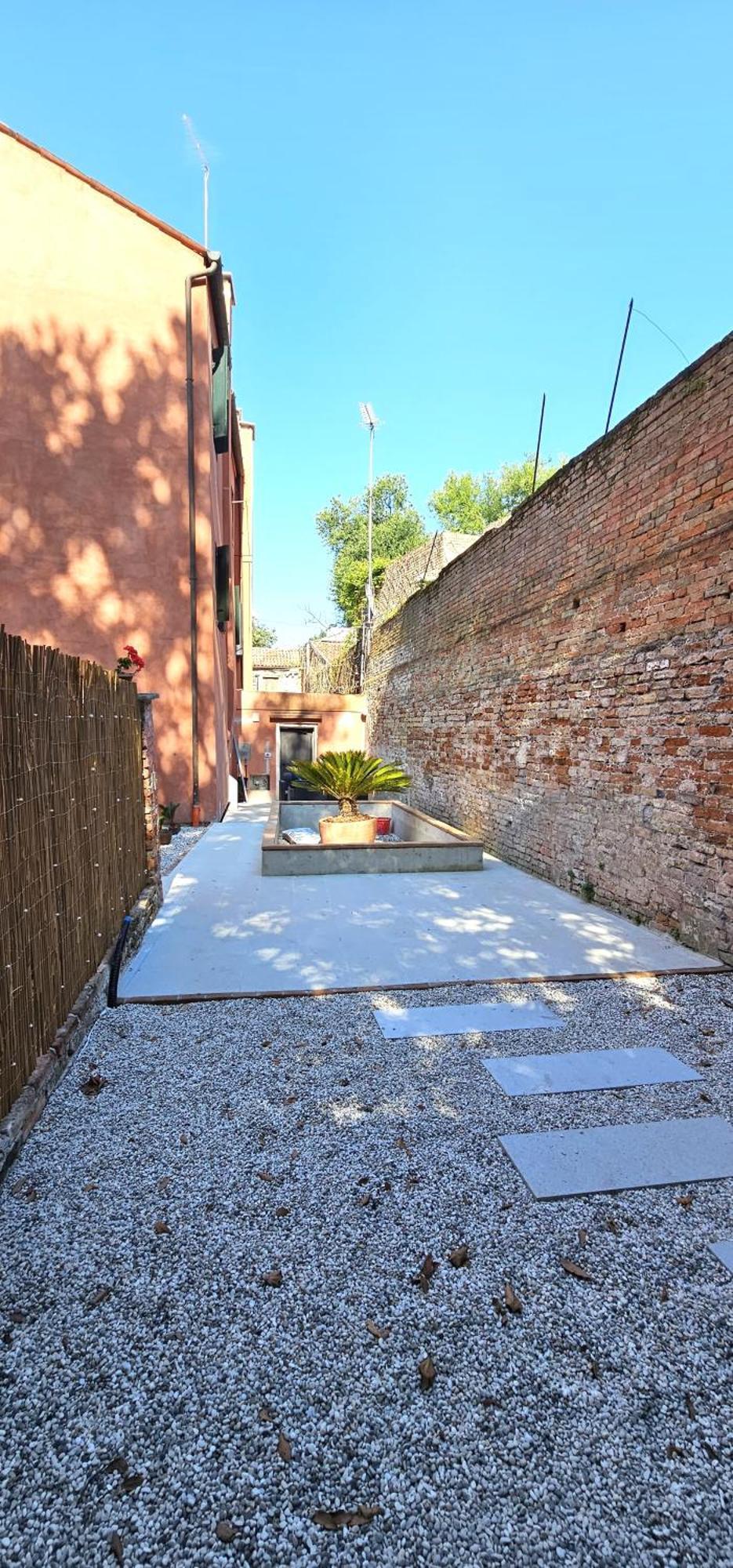Small With Private Garden Apartment *