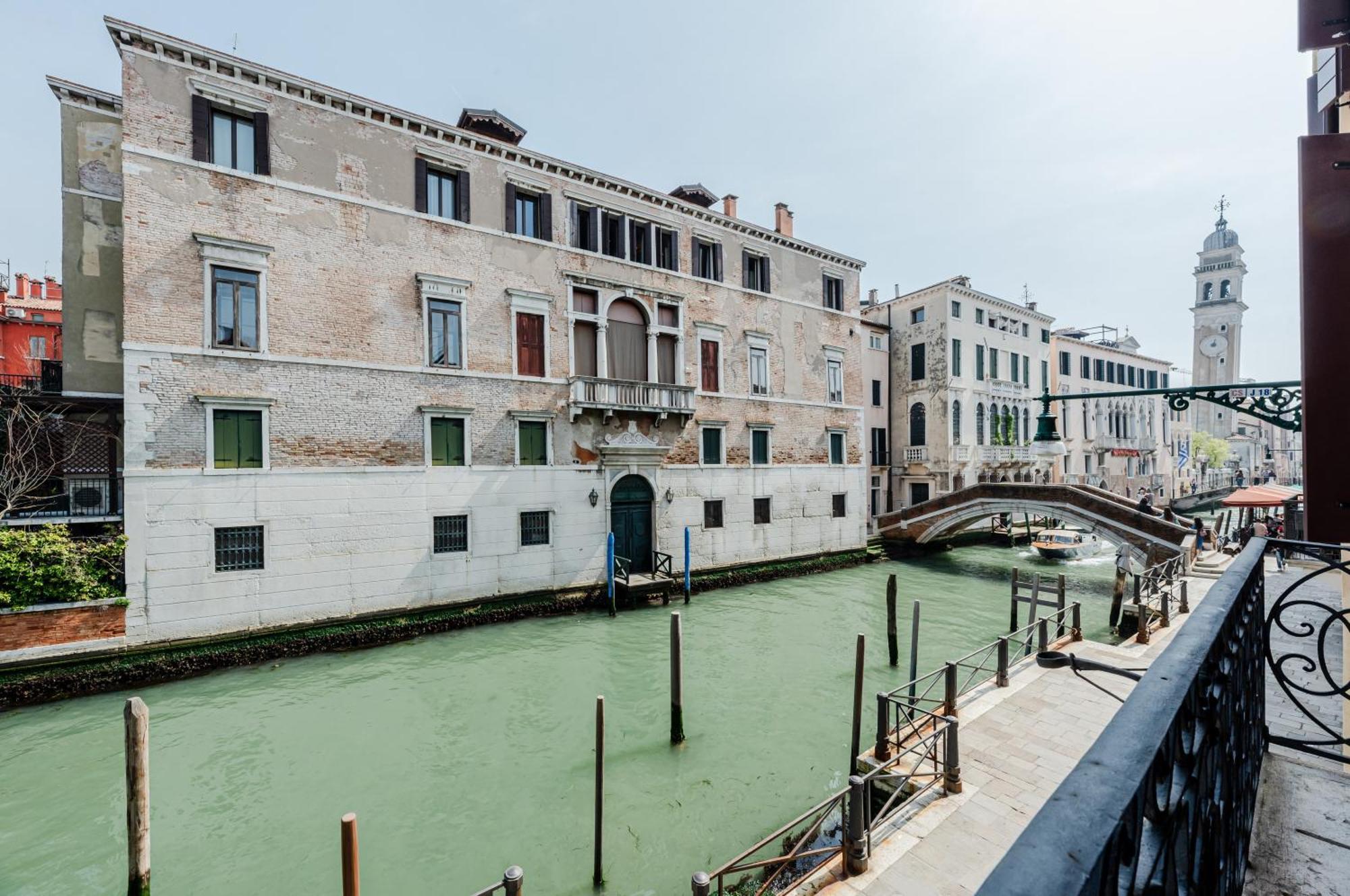 Elegant 7 Minutes From Piazza San Marco! Appartamento Venezia