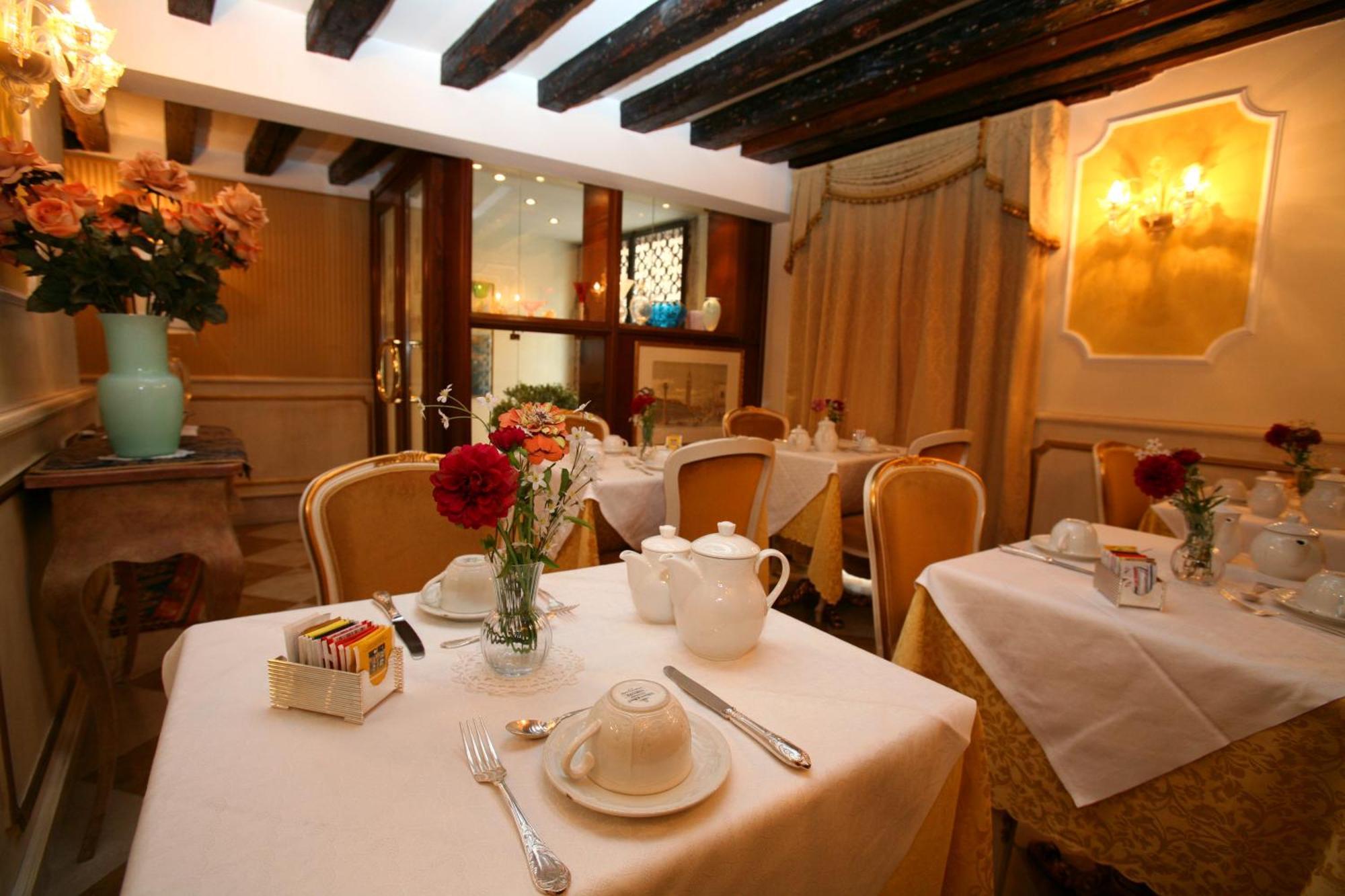 Acomodação com café da manhã  Ca' Del Brocchi 2*