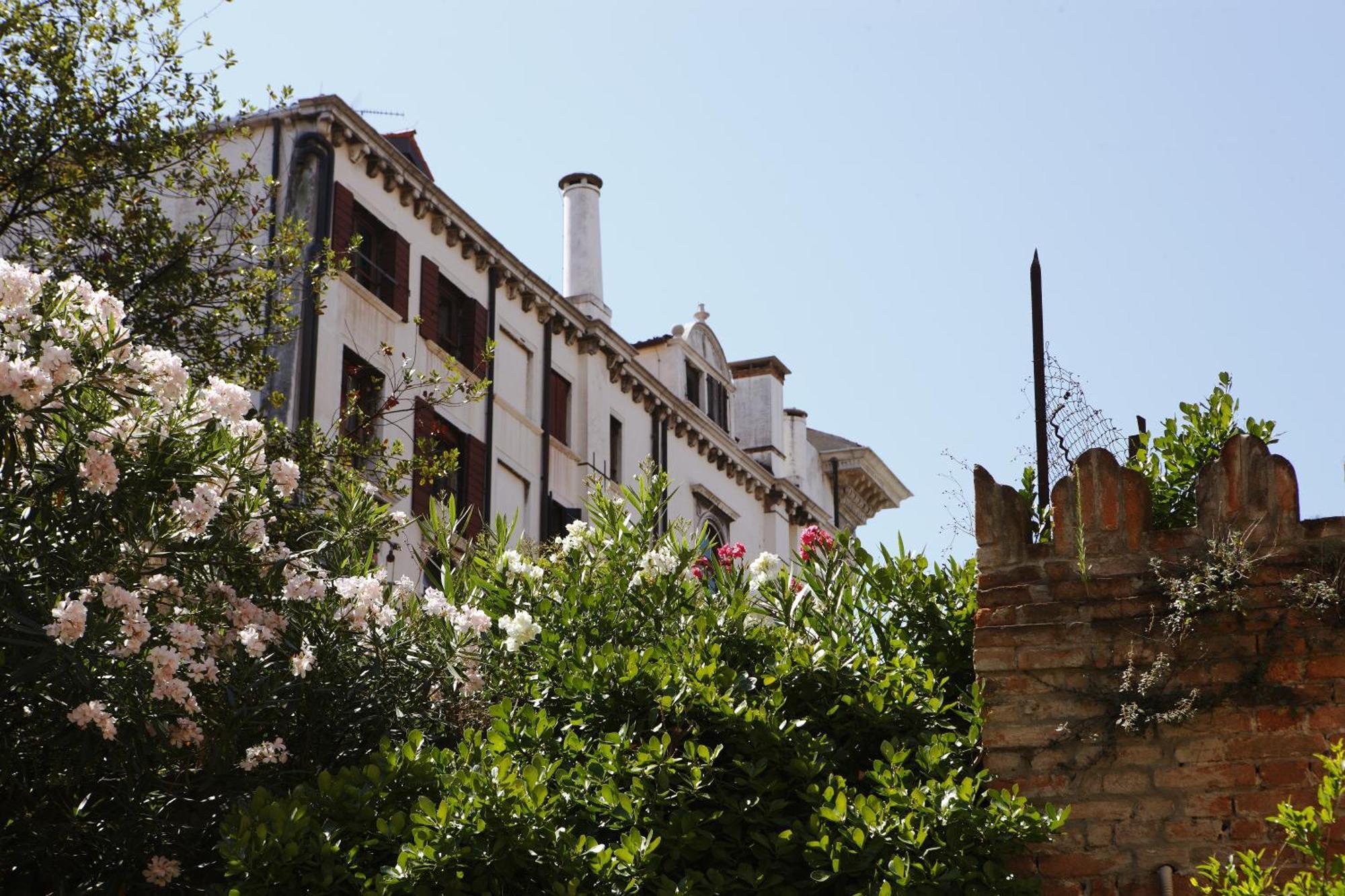 Casa Del Melograno