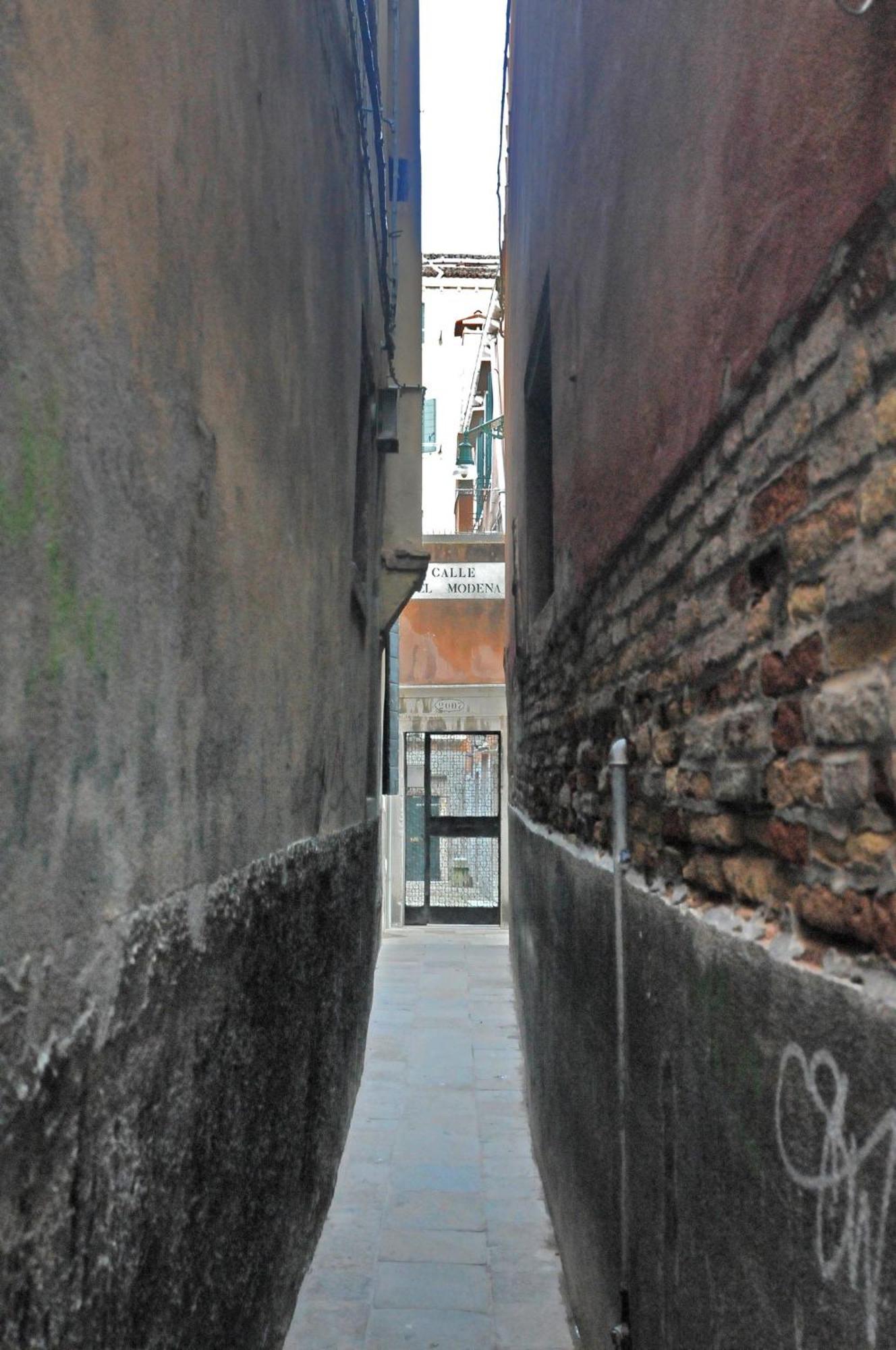 Ca Del Modena Only