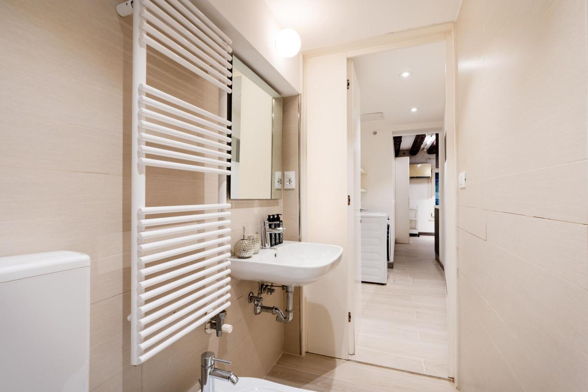 Apartment San Marco, Centrale, Moderno Adatto Per Coppia