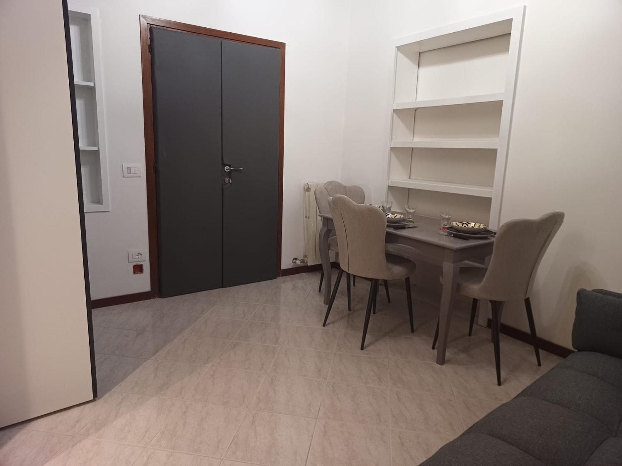 In - Luxury Apartment