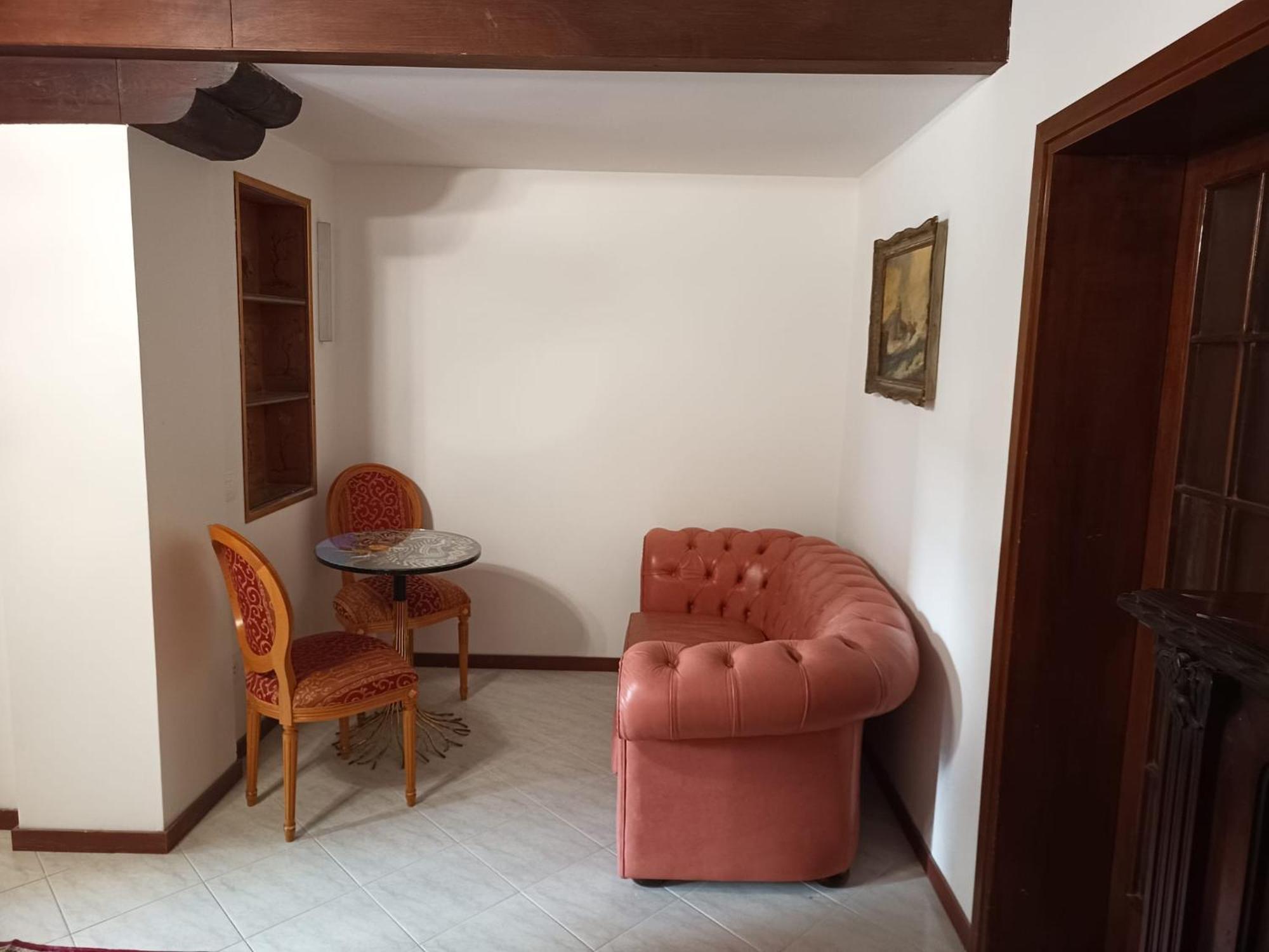 In - Luxury Apartment