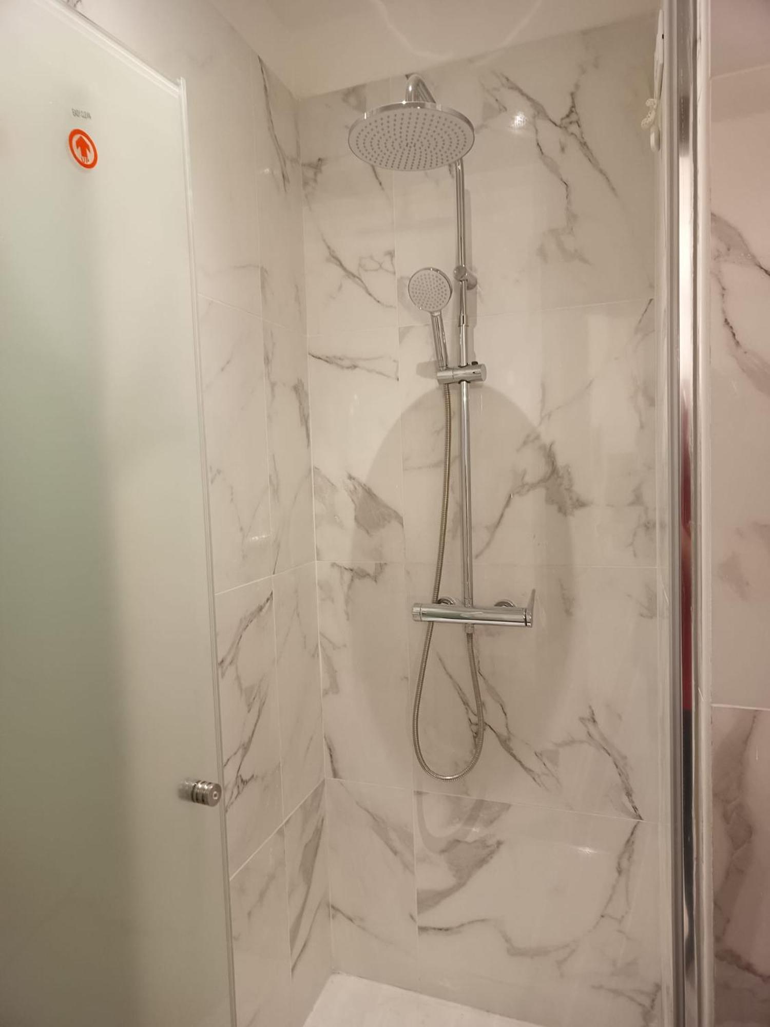 In - Luxury Apartment