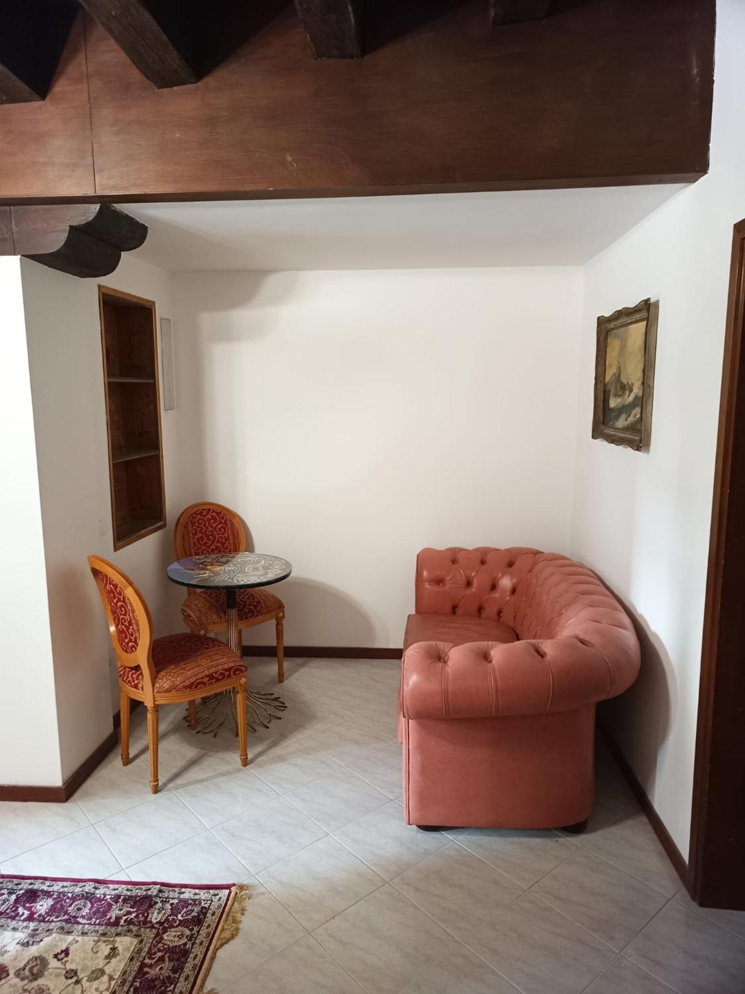 In - Luxury Apartment