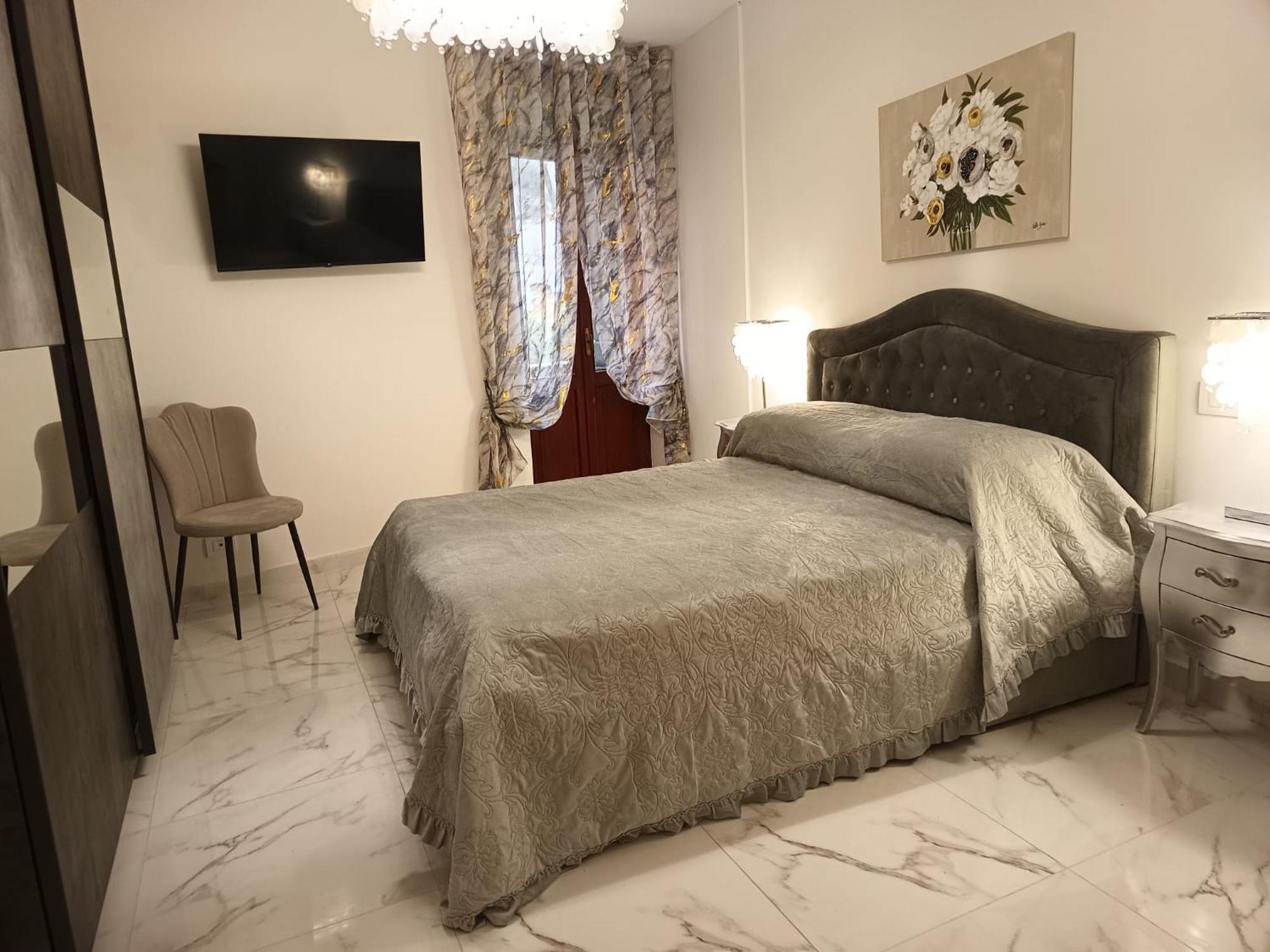 In - Luxury Apartment