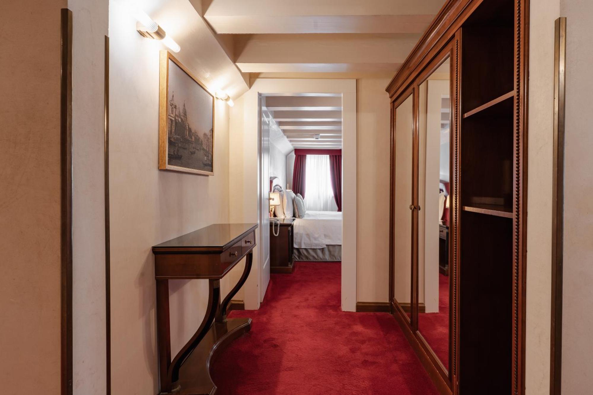 Hotel Dona Palace