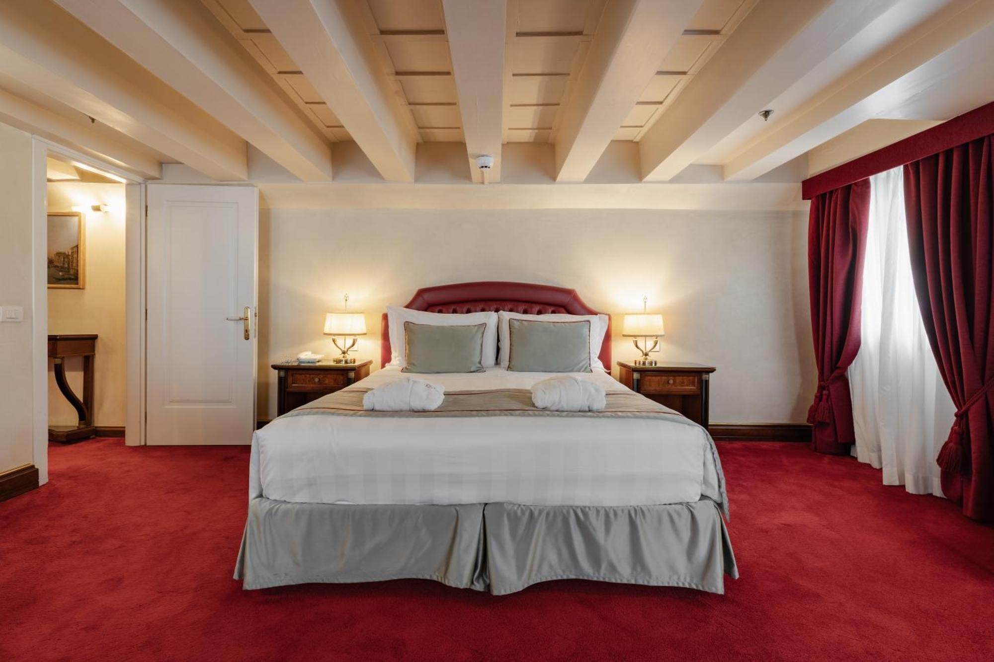 Hotel Dona Palace 4*