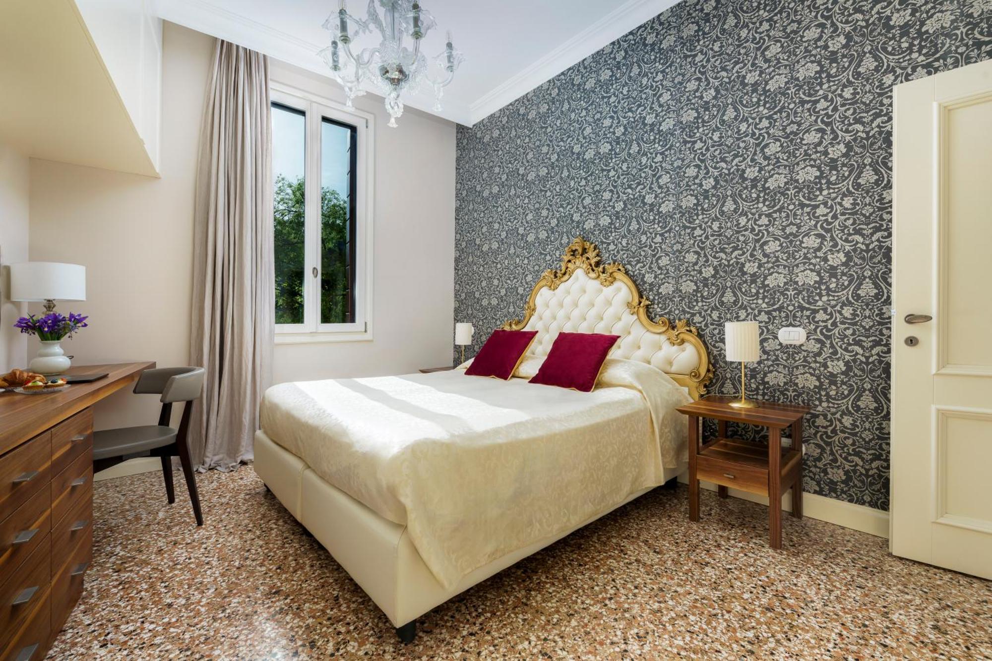 Ca' Mainella Grand Canal View 4 Bedrooms In Dorsoduro Venice