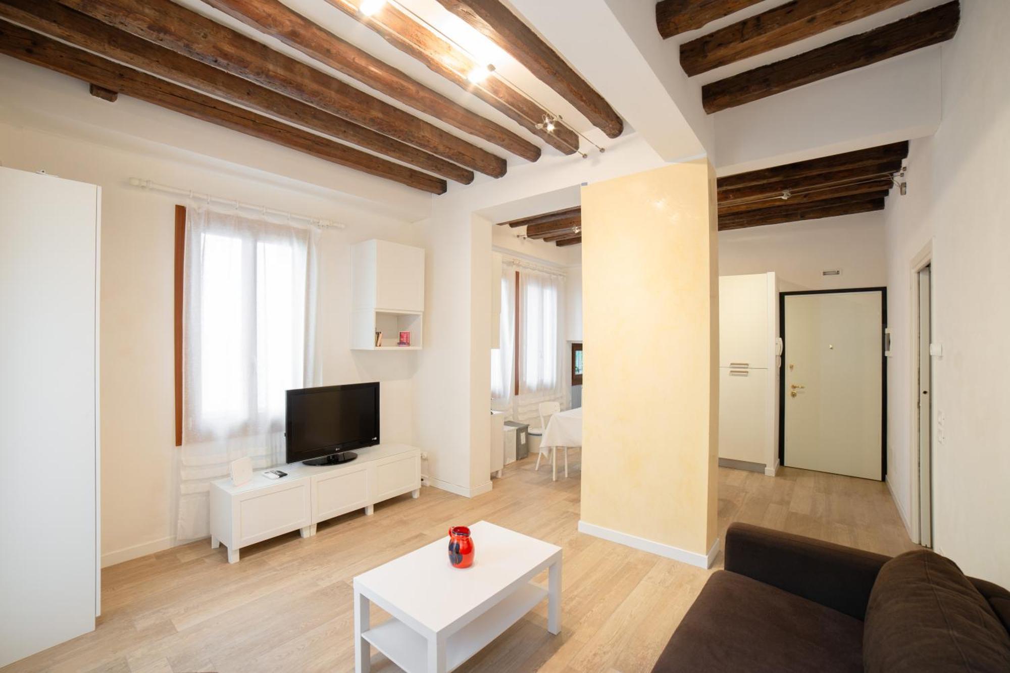 Ca Lion By Venicevillas, Vicino Biennale Apartment *