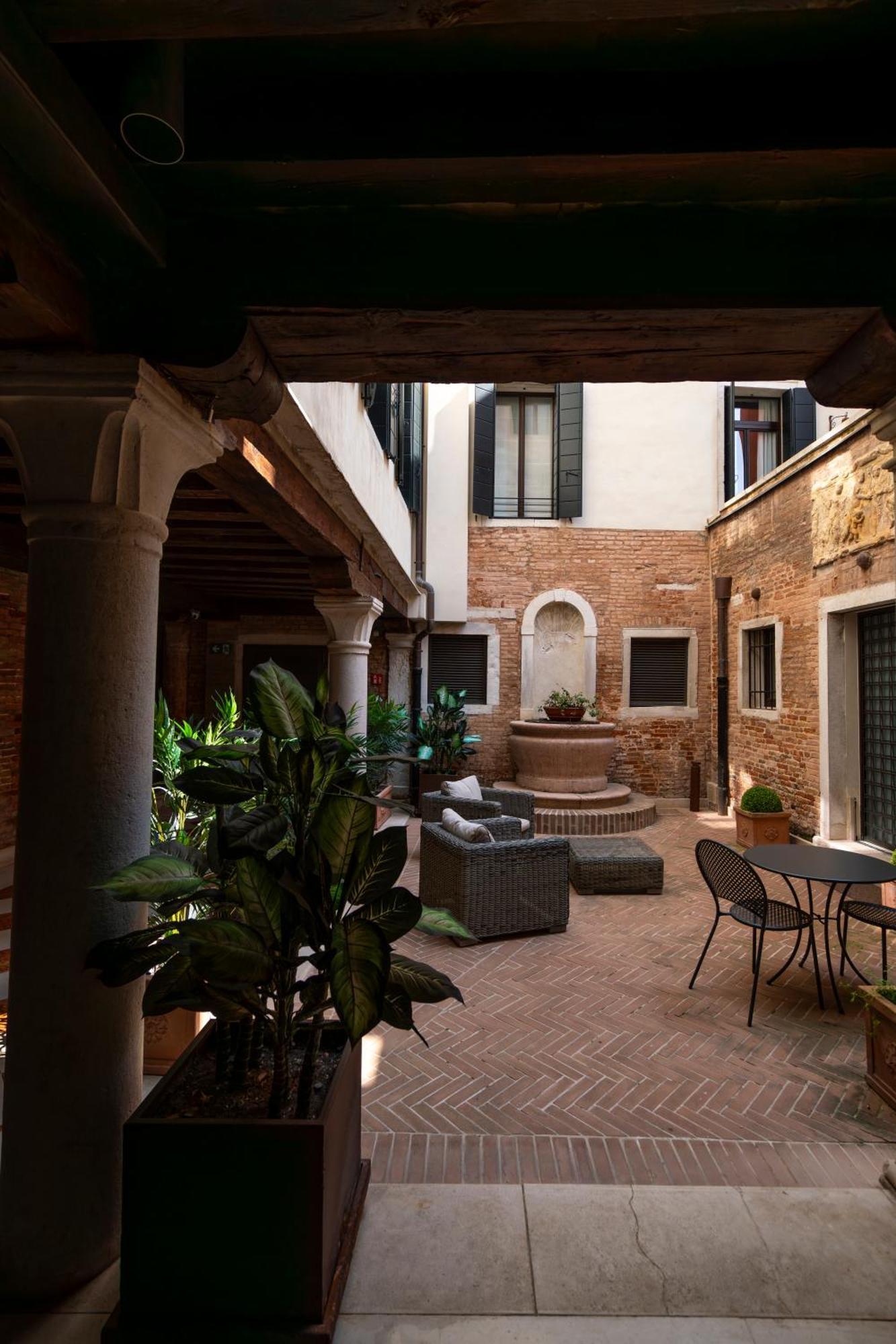 Palazzo Morosini Degli Spezieri - Lifestyle Apartment *