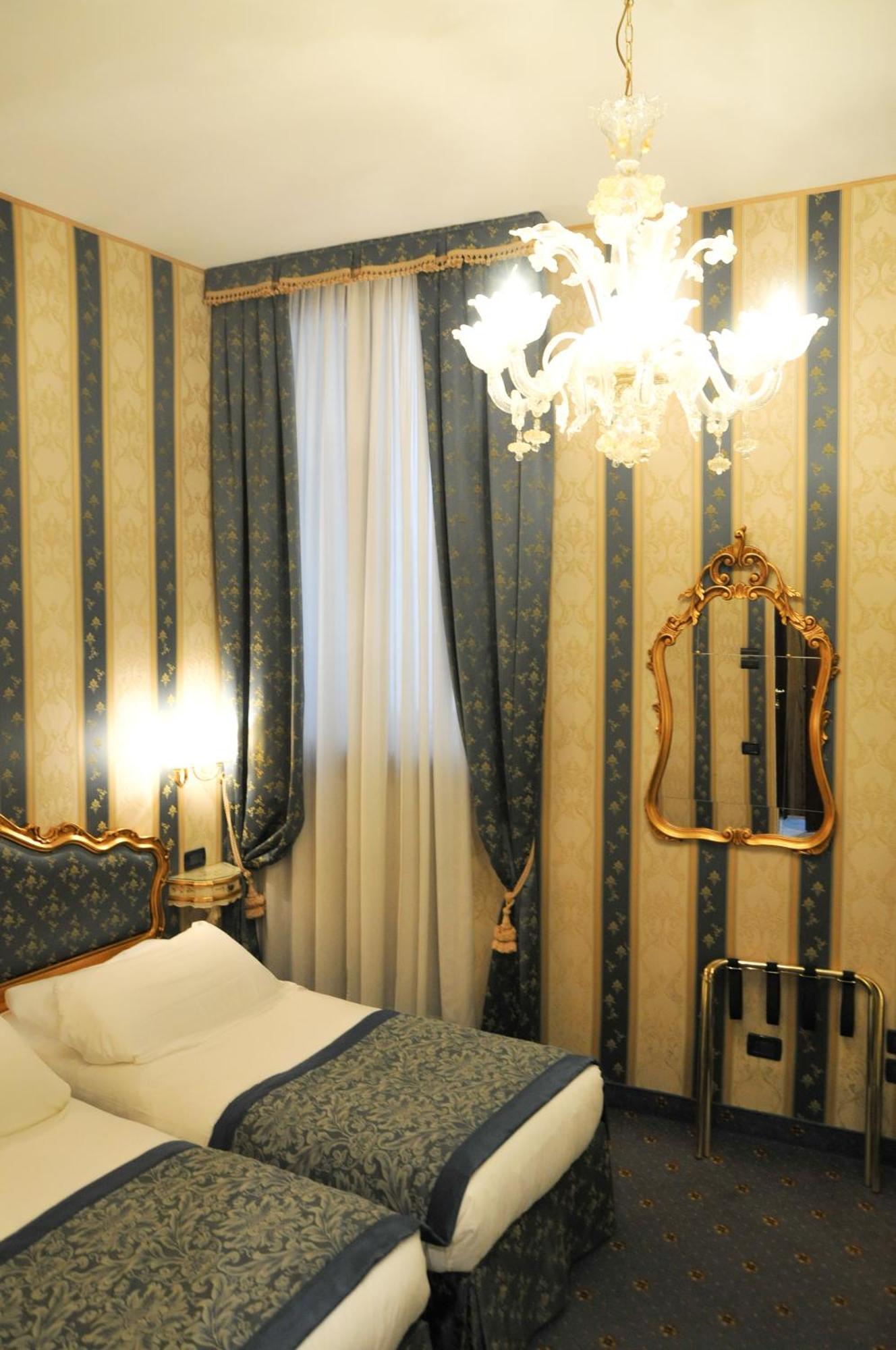 Ca' Amadi Bed & Breakfast 3*