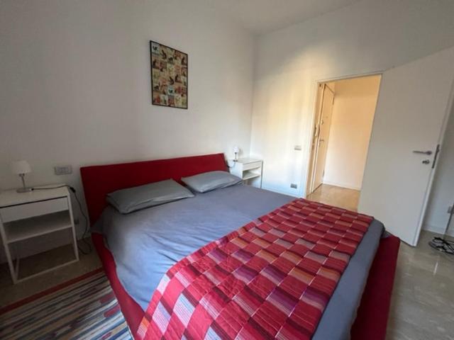Apartment Homes & Holidays *