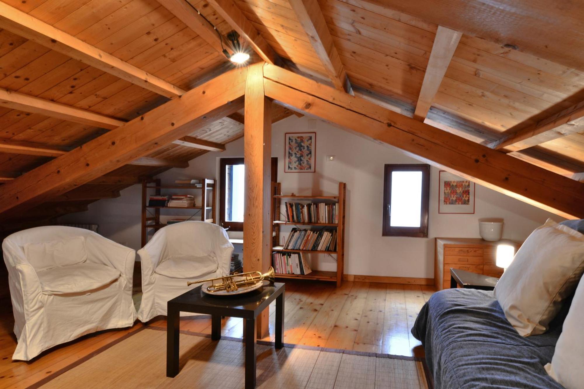 Homes & Holidays