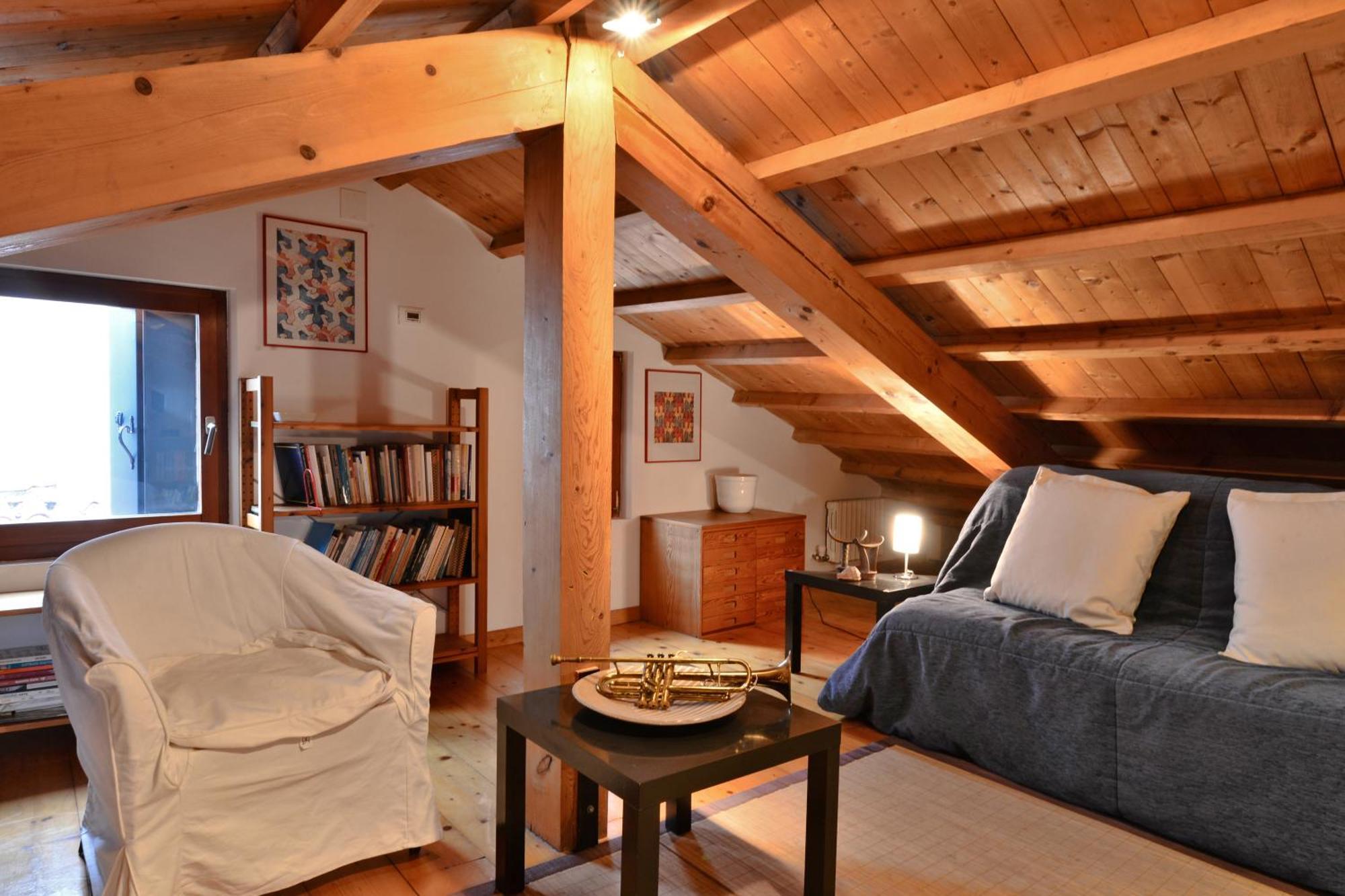Apartment Homes & Holidays