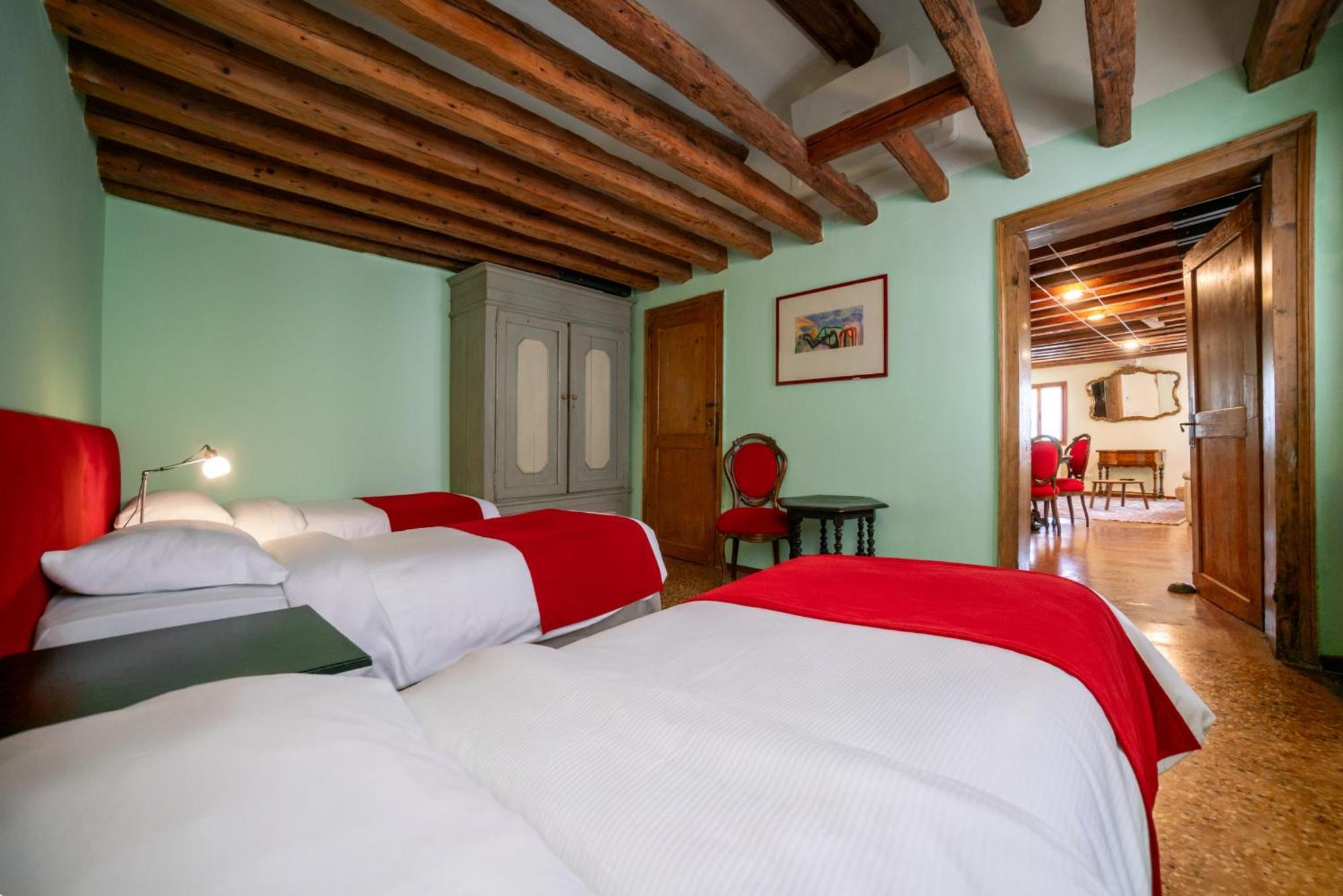 Palazzo San Luca 3*