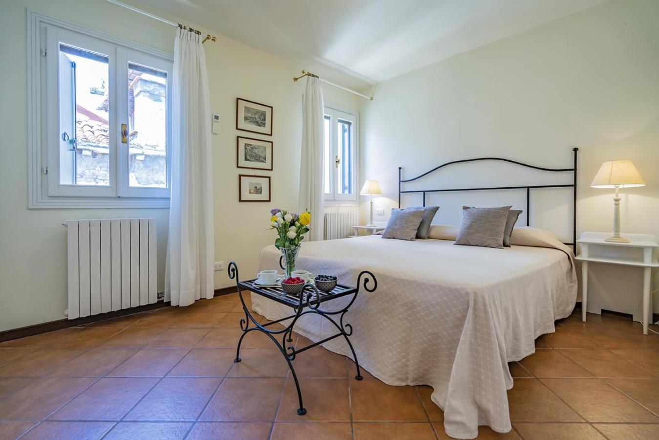 Lo Squero 3 With Balcony In Dorsoduro * Venice