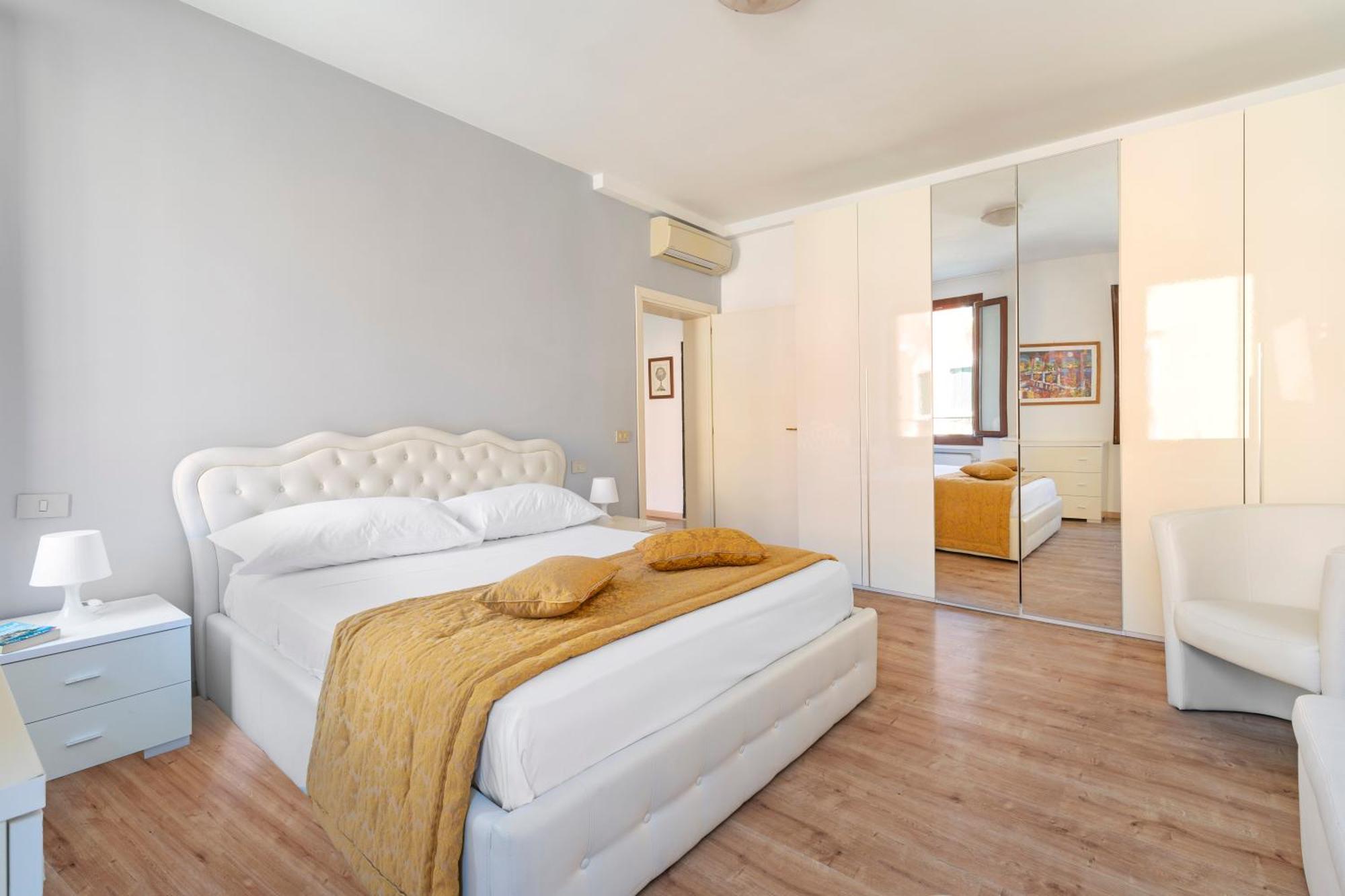 Ca' Dei Carmini Apartment Venice