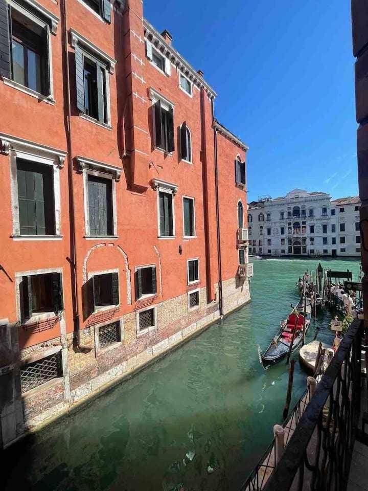 Do Leoni Veneza