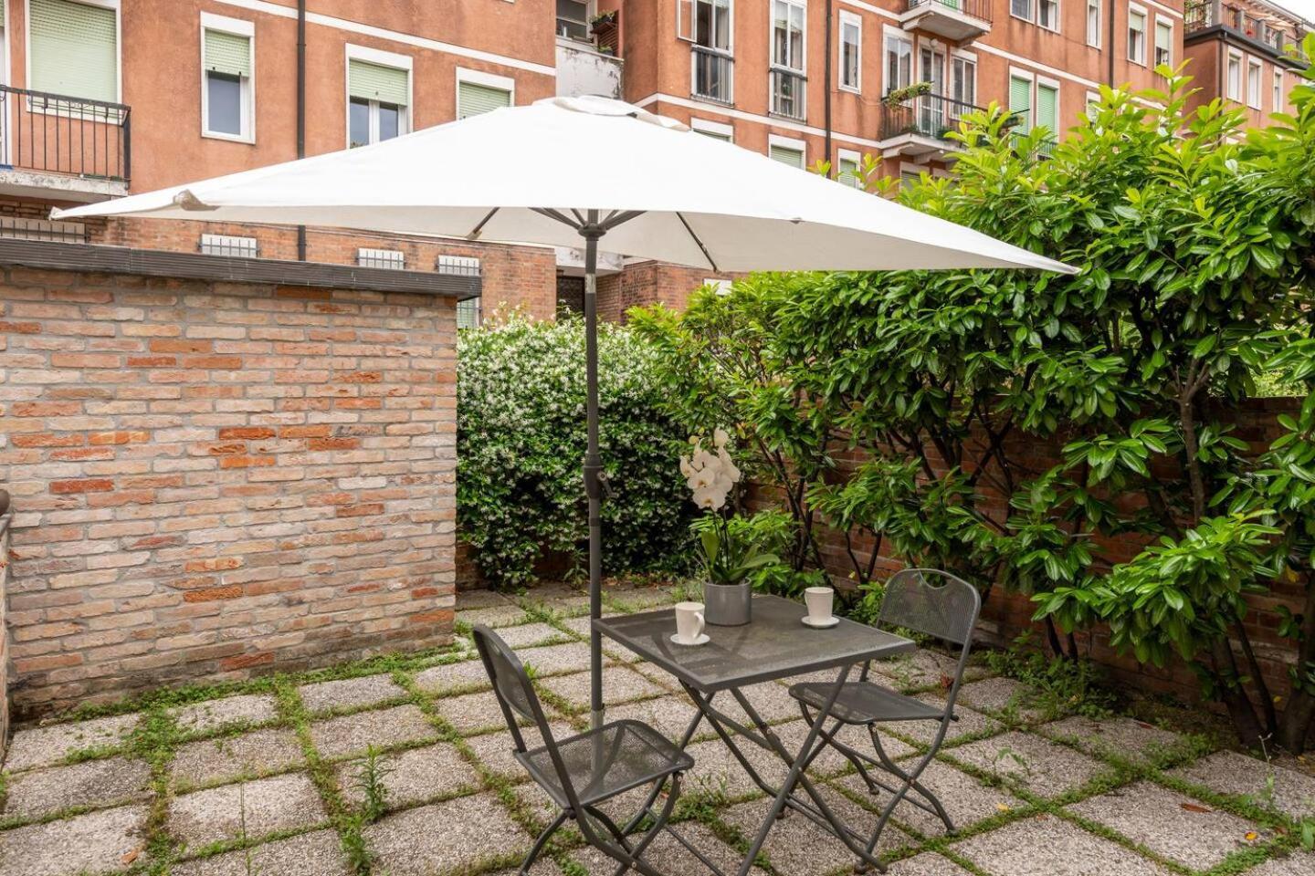 Garden Apartment *